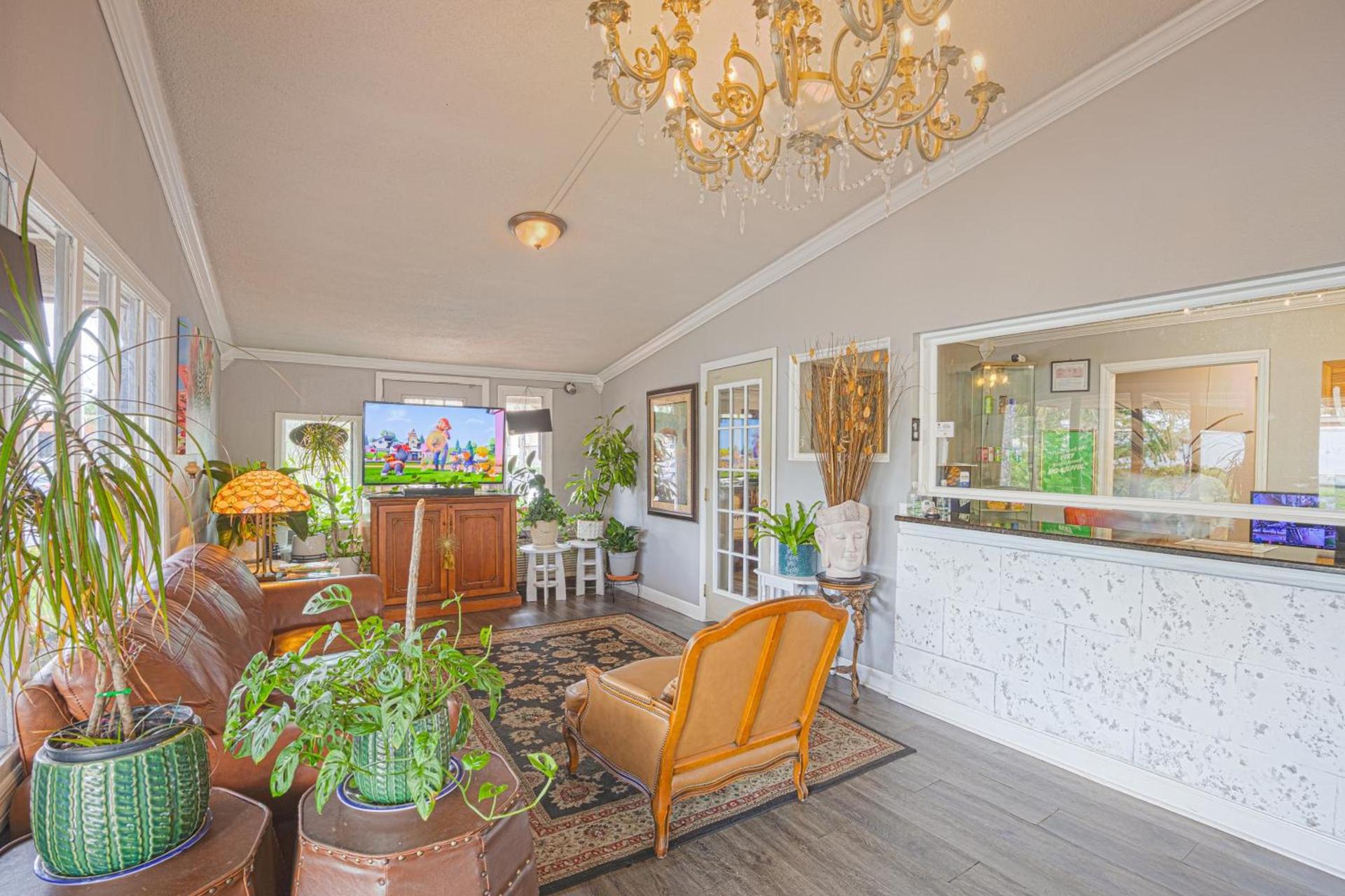 Liberty Inn and Suites - Affordable Extended stay with Weekly Specials at Kissimmee near Disney World photo 46