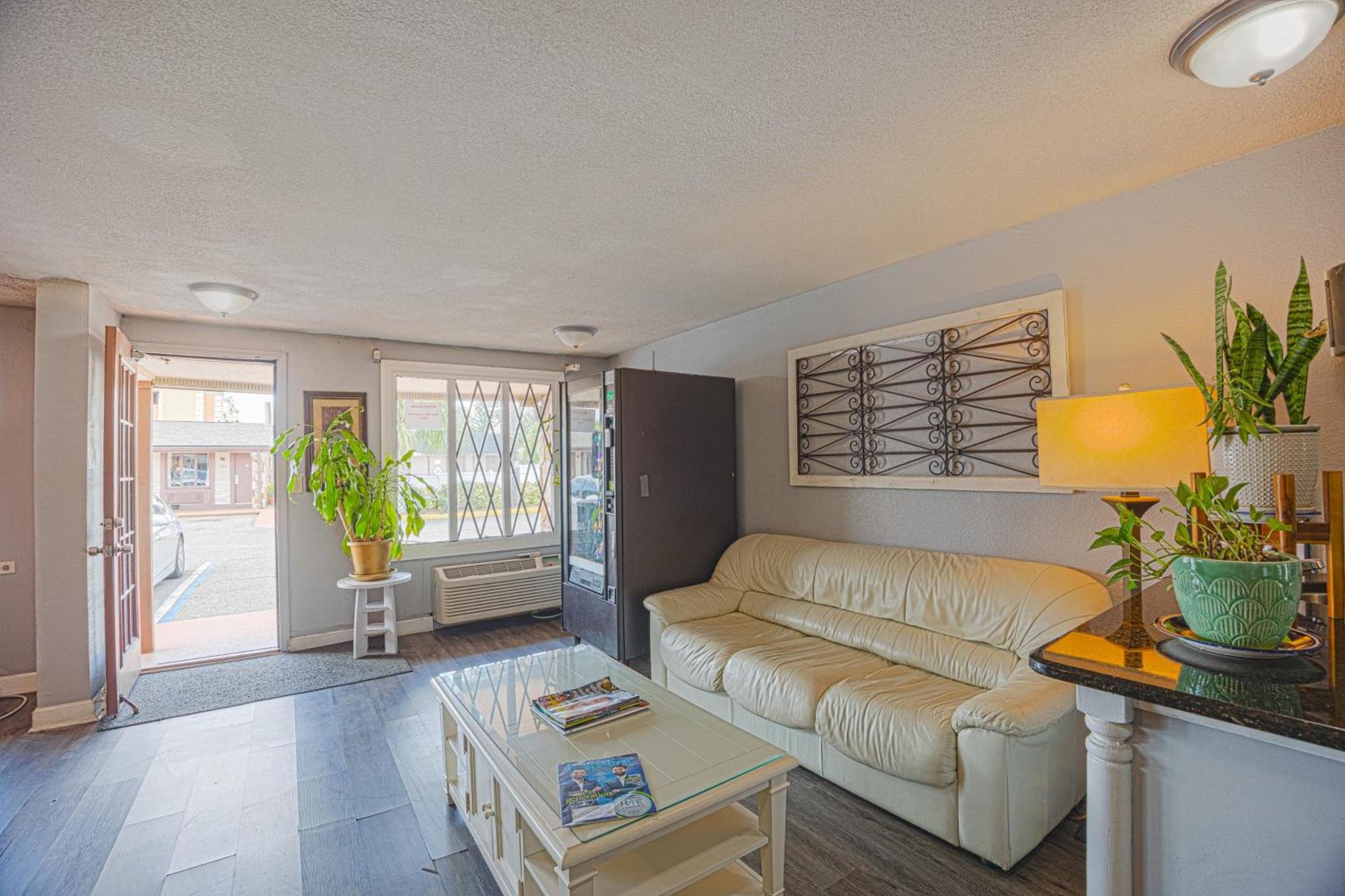 Liberty Inn and Suites - Affordable Extended stay with Weekly Specials at Kissimmee near Disney World photo 49