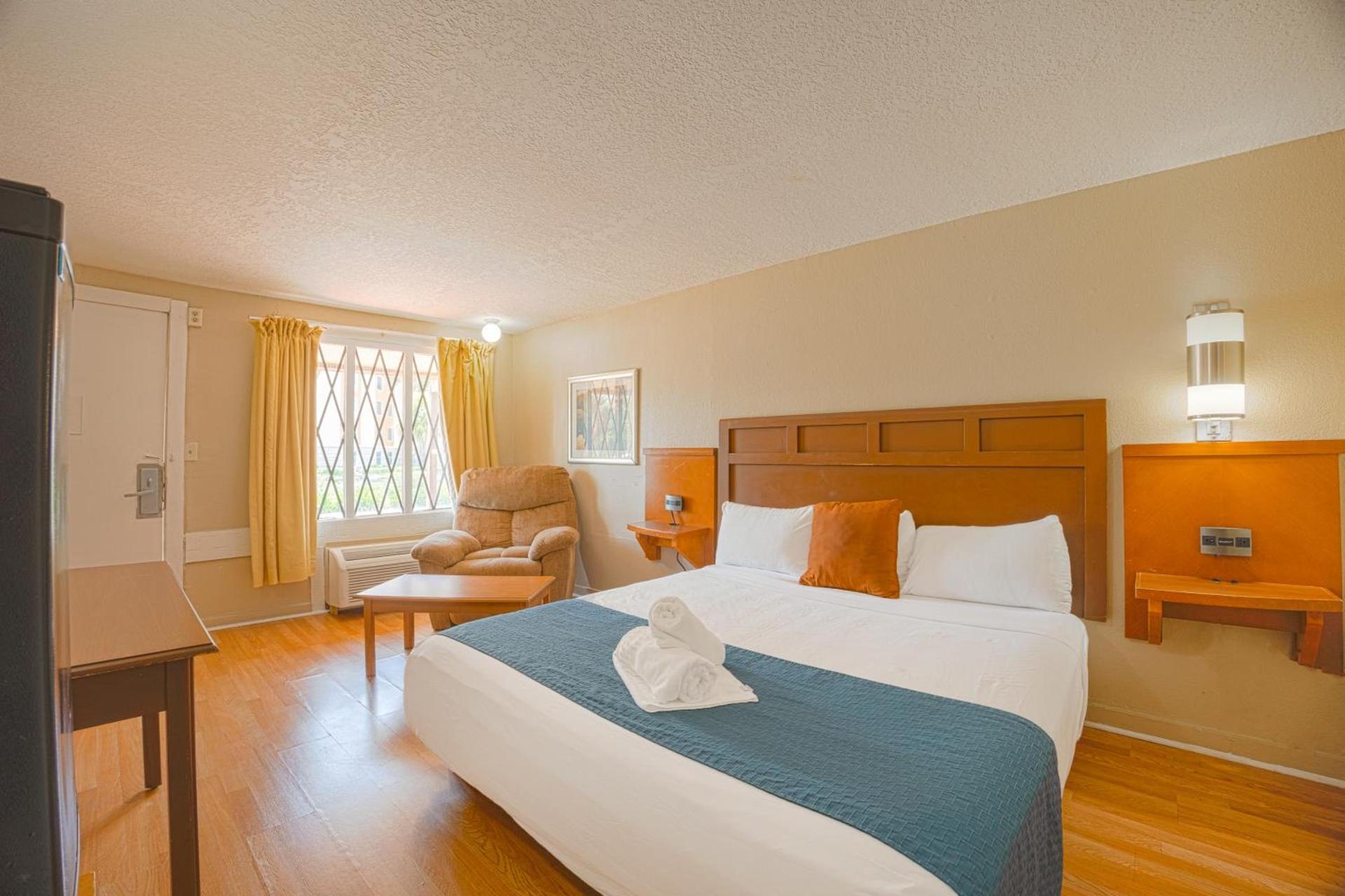 Liberty Inn and Suites - Affordable Extended stay with Weekly Specials at Kissimmee near Disney World photo 87
