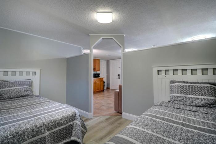 Windrift Motel photo 48