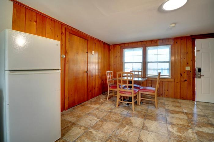 Windrift Motel photo 49