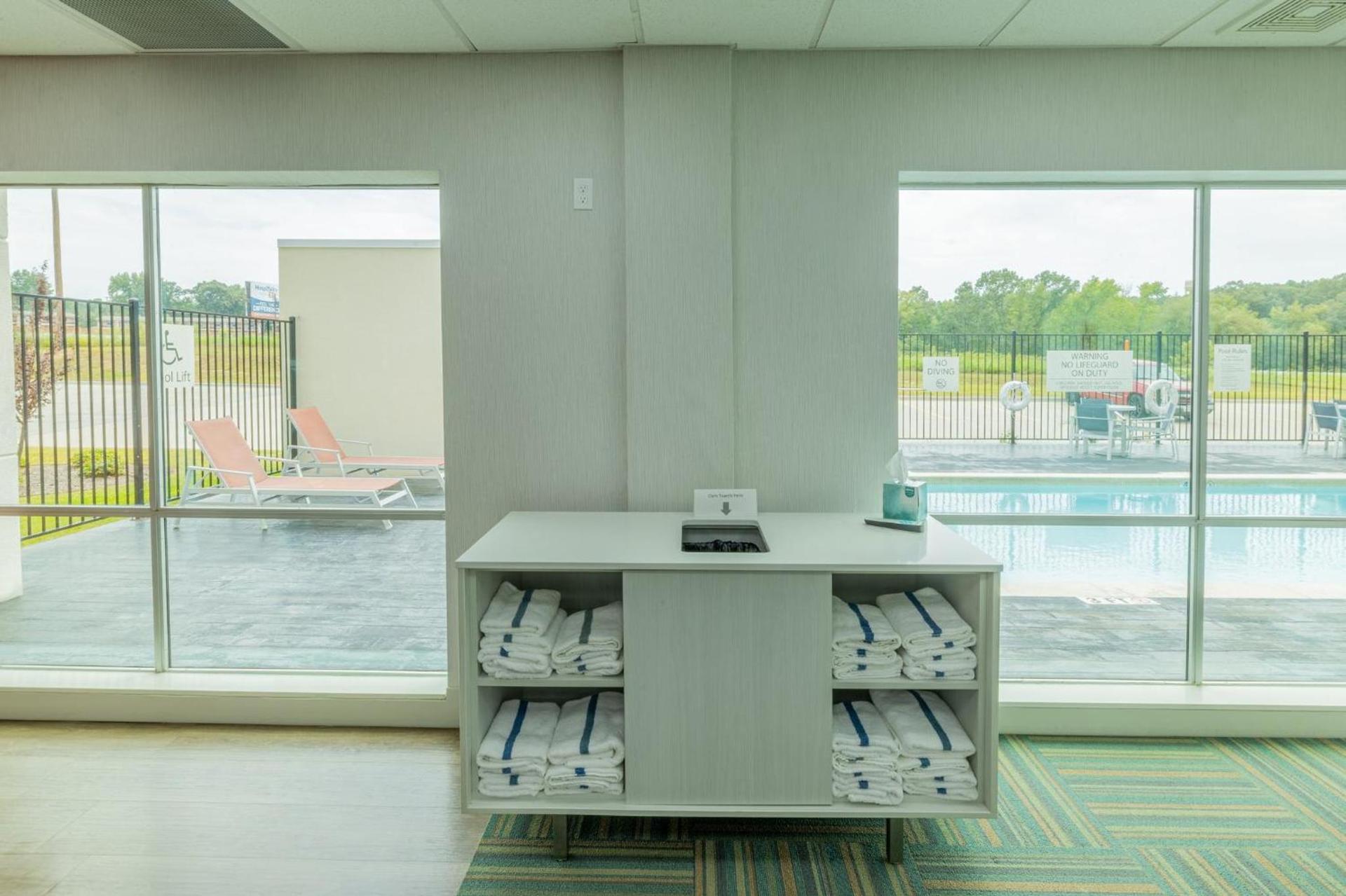 Holiday Inn Express & Suites Lindale - Tyler by IHG photo 52