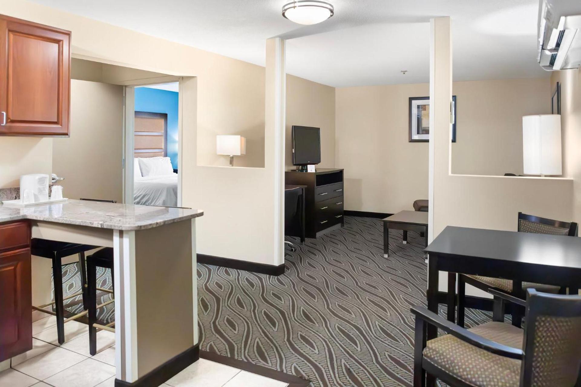 Holiday Inn Express - Ludlow - Chicopee Area by IHG photo 25