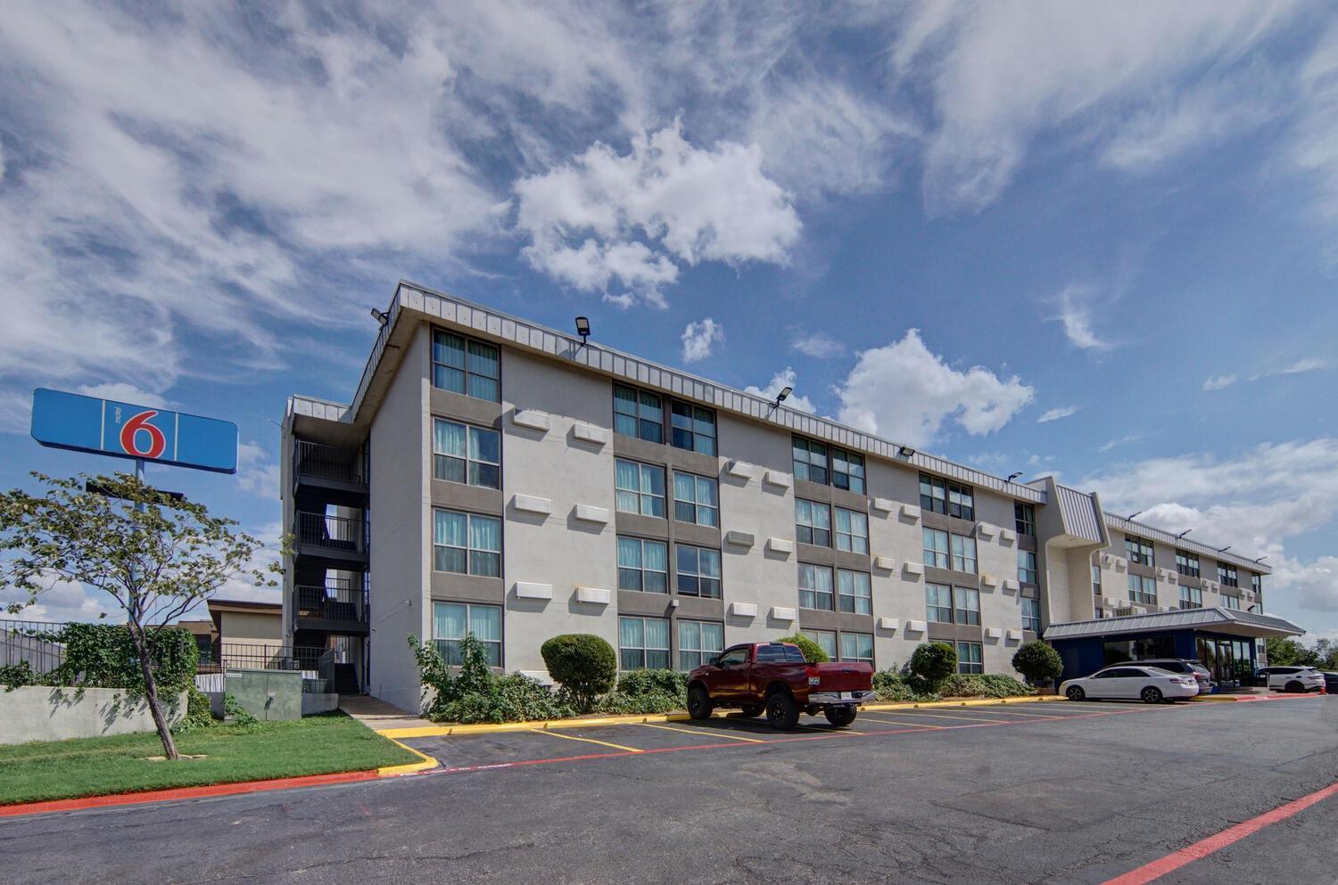 Motel 6-Fort Worth, TX - Downtown East photo 25