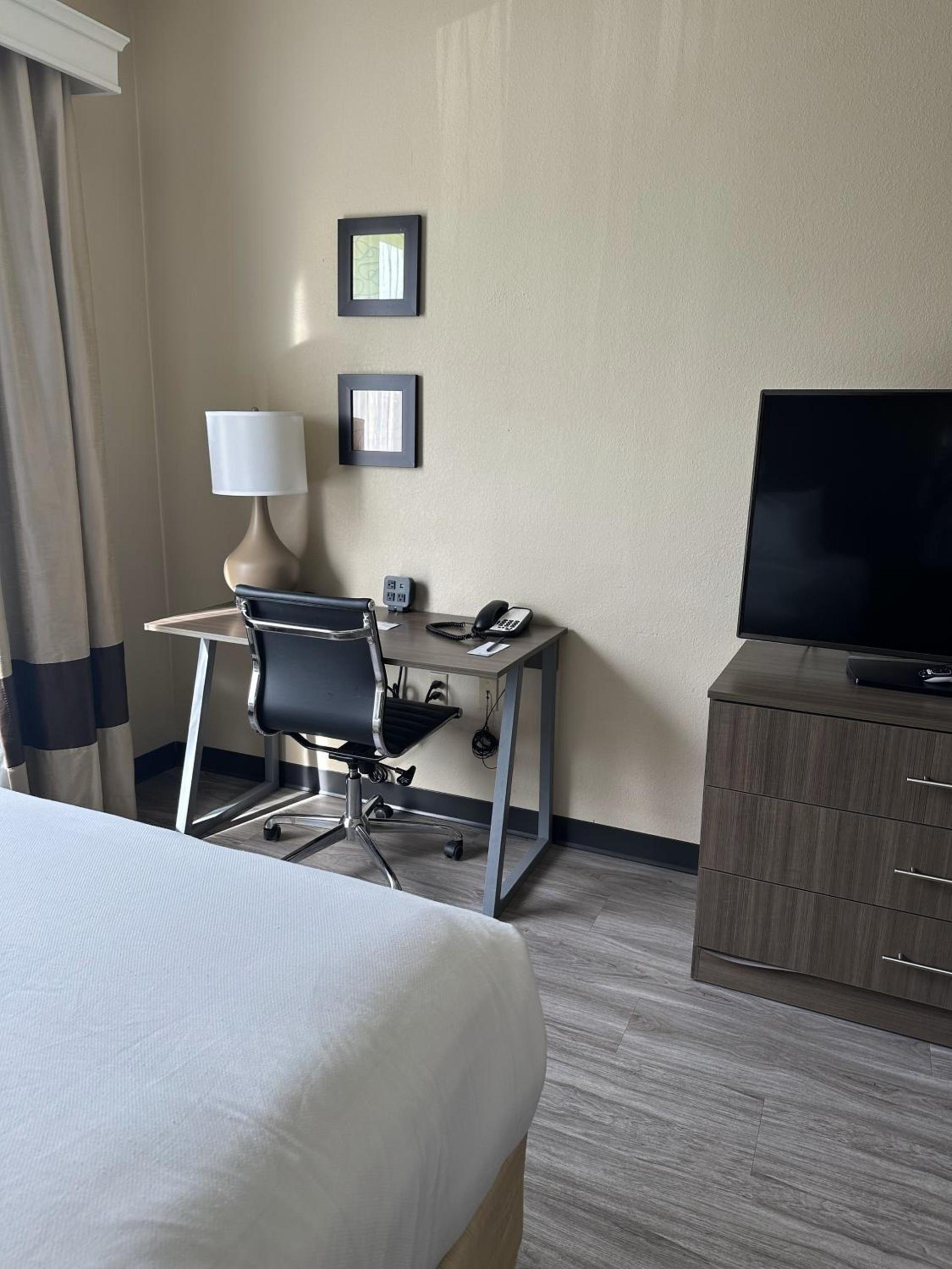 Comfort Suites Tamarac Sawgrass photo 36