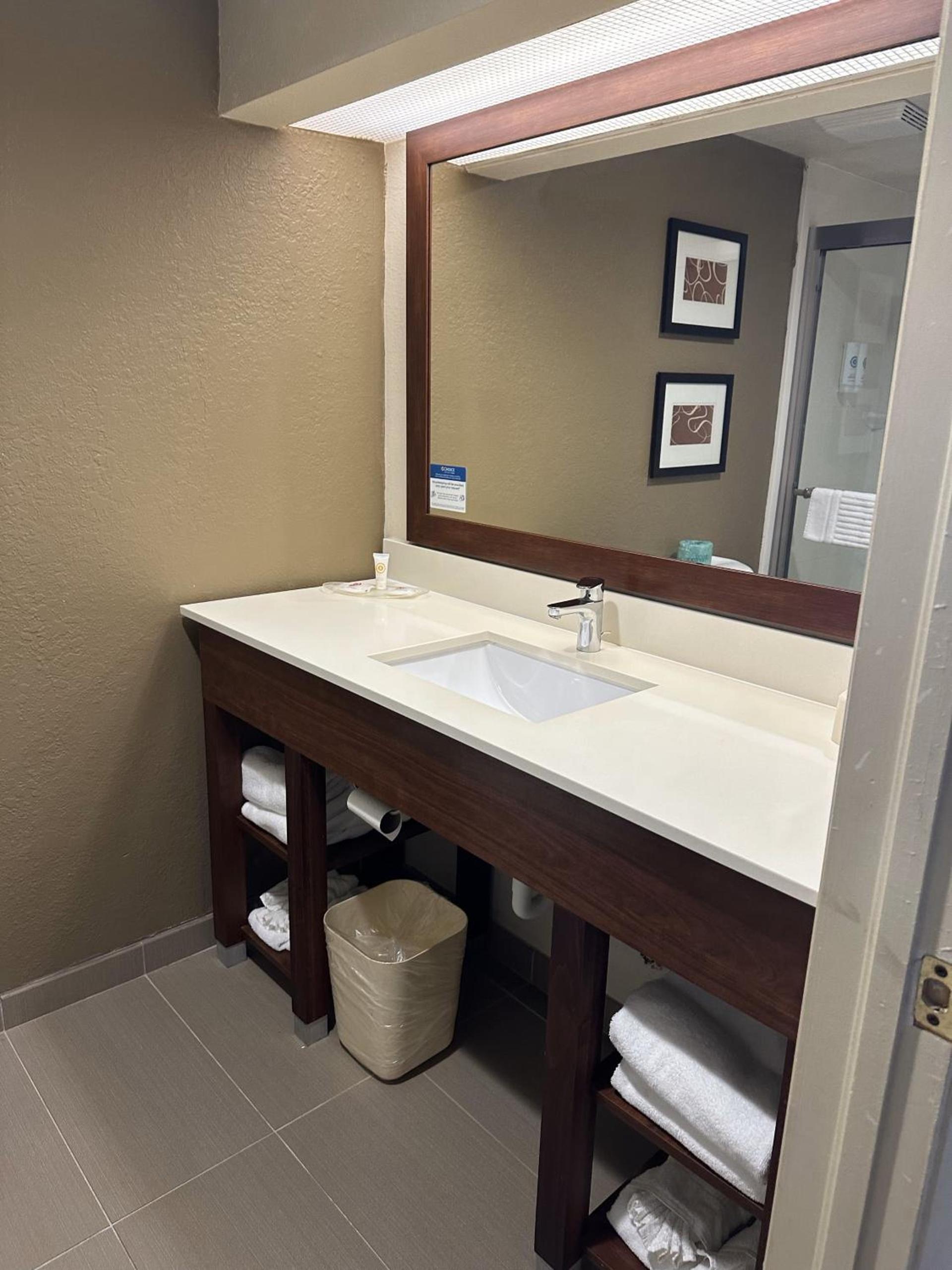 Comfort Suites Tamarac Sawgrass photo 39