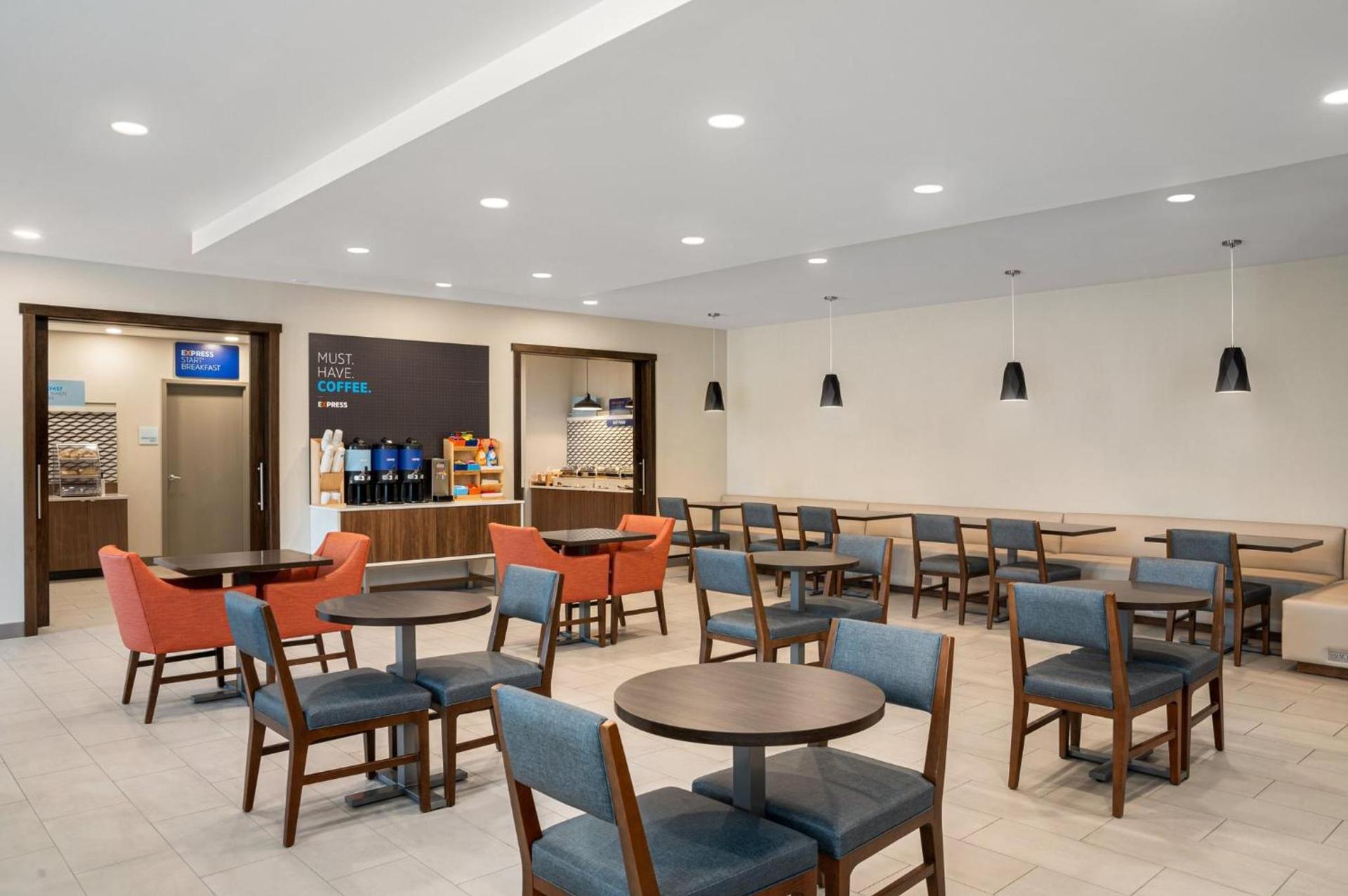 Holiday Inn Express Richmond by IHG photo 27