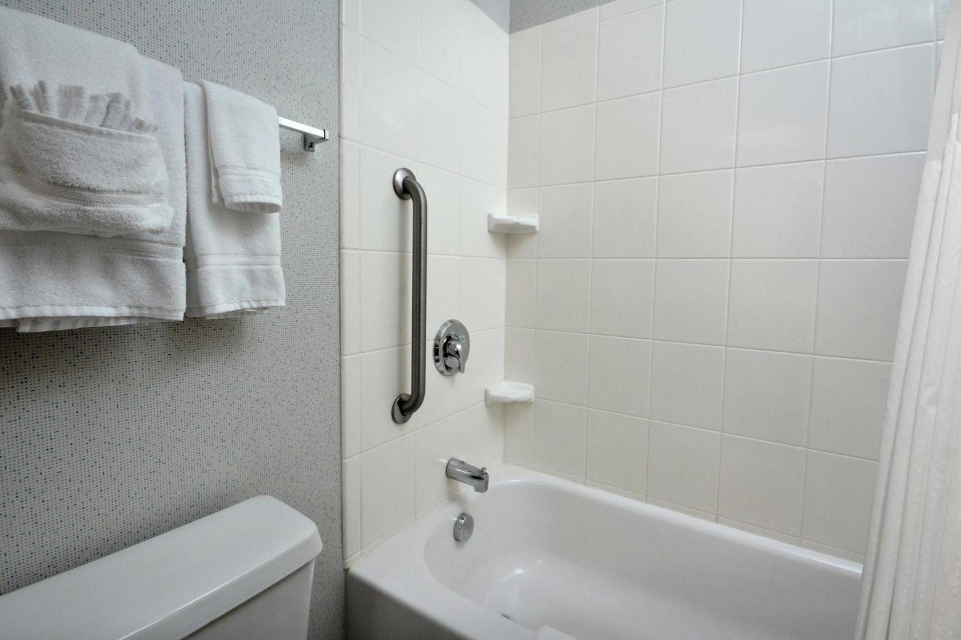 Holiday Inn Express Lynchburg by IHG photo 9