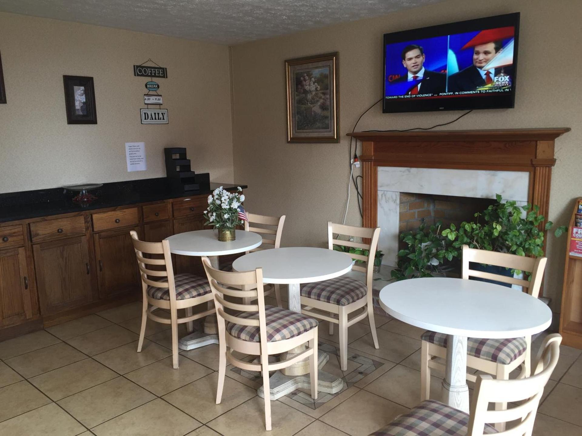 Parkway Inn photo 5