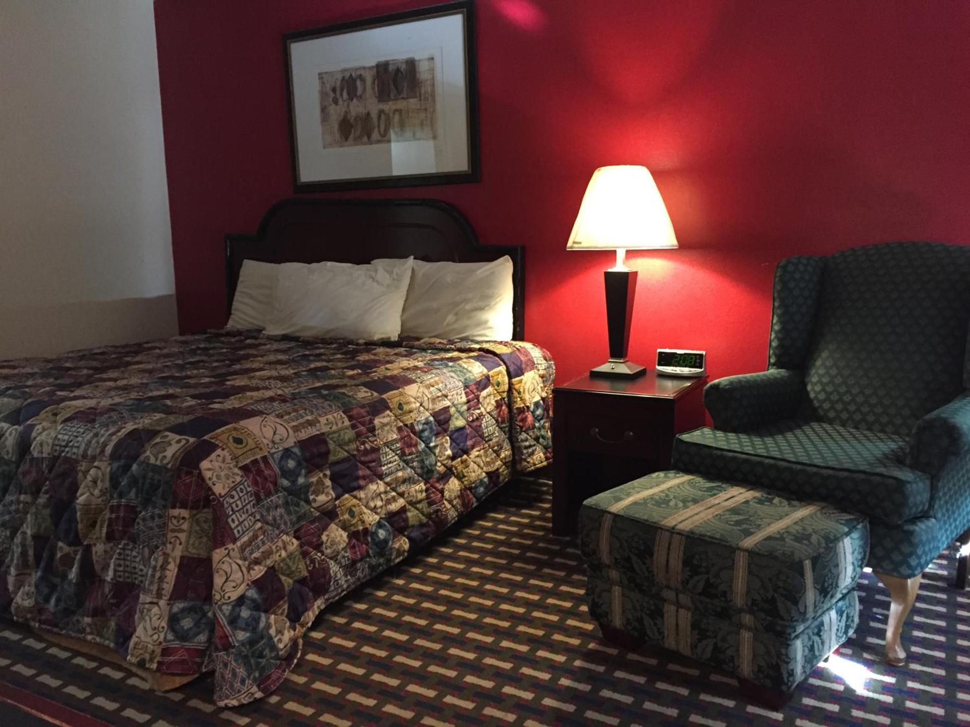 Parkway Inn photo 16