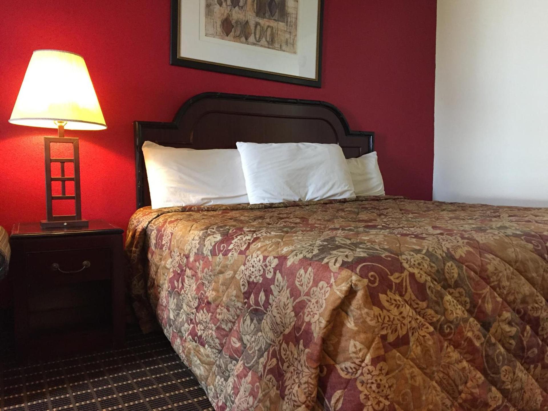 Parkway Inn photo 20