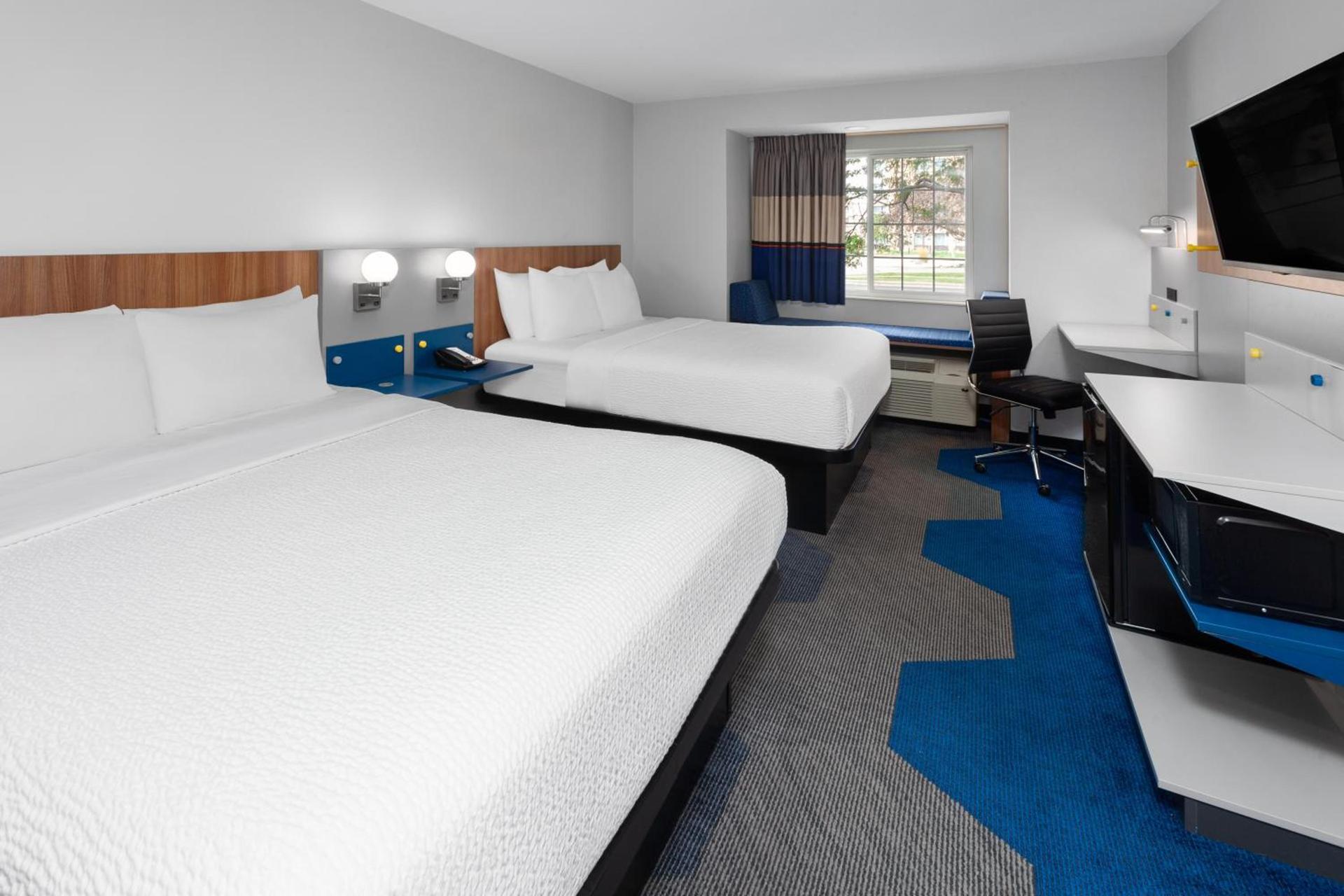 Microtel Inn by Wyndham Janesville photo 42