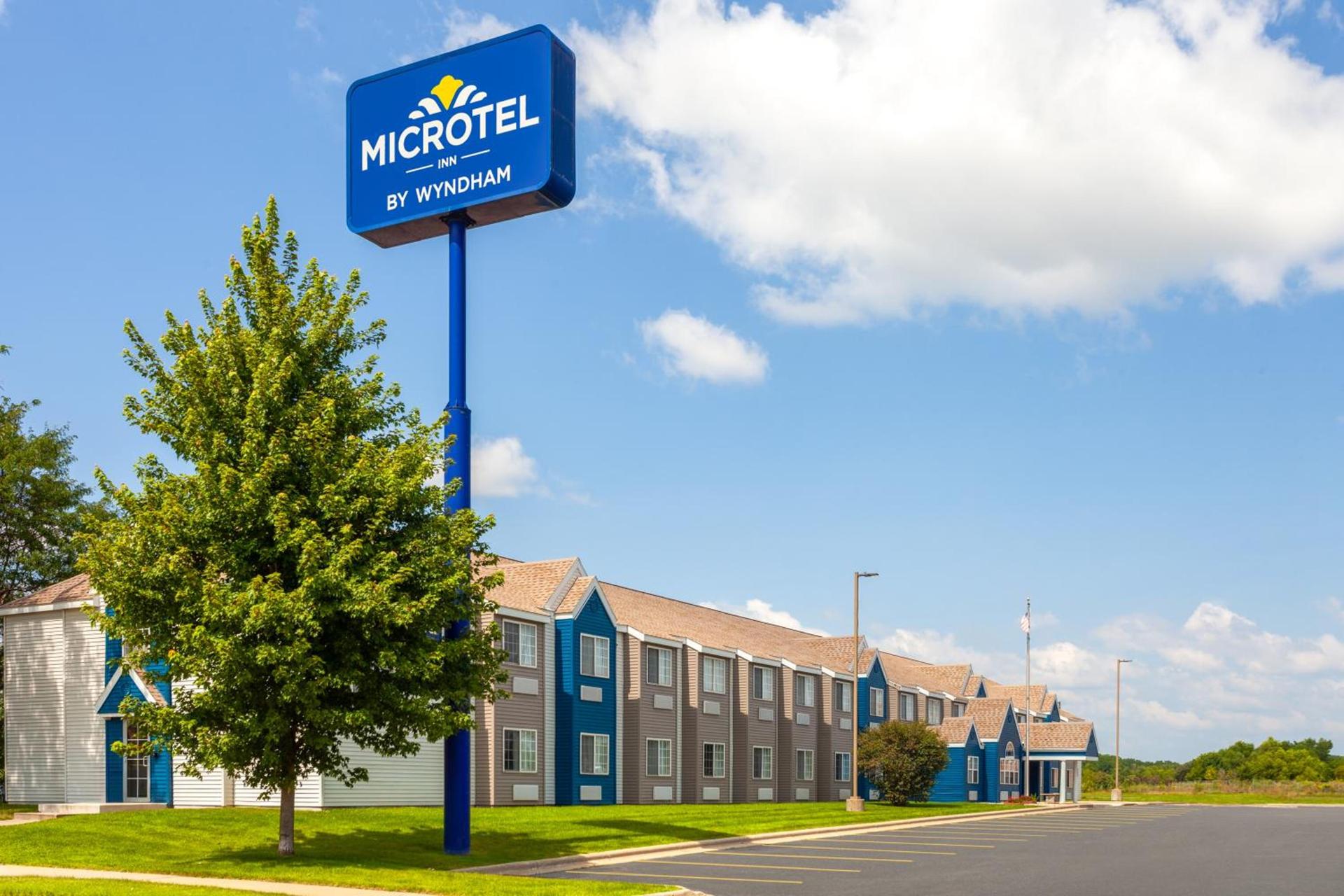 Microtel Inn by Wyndham Janesville photo 28