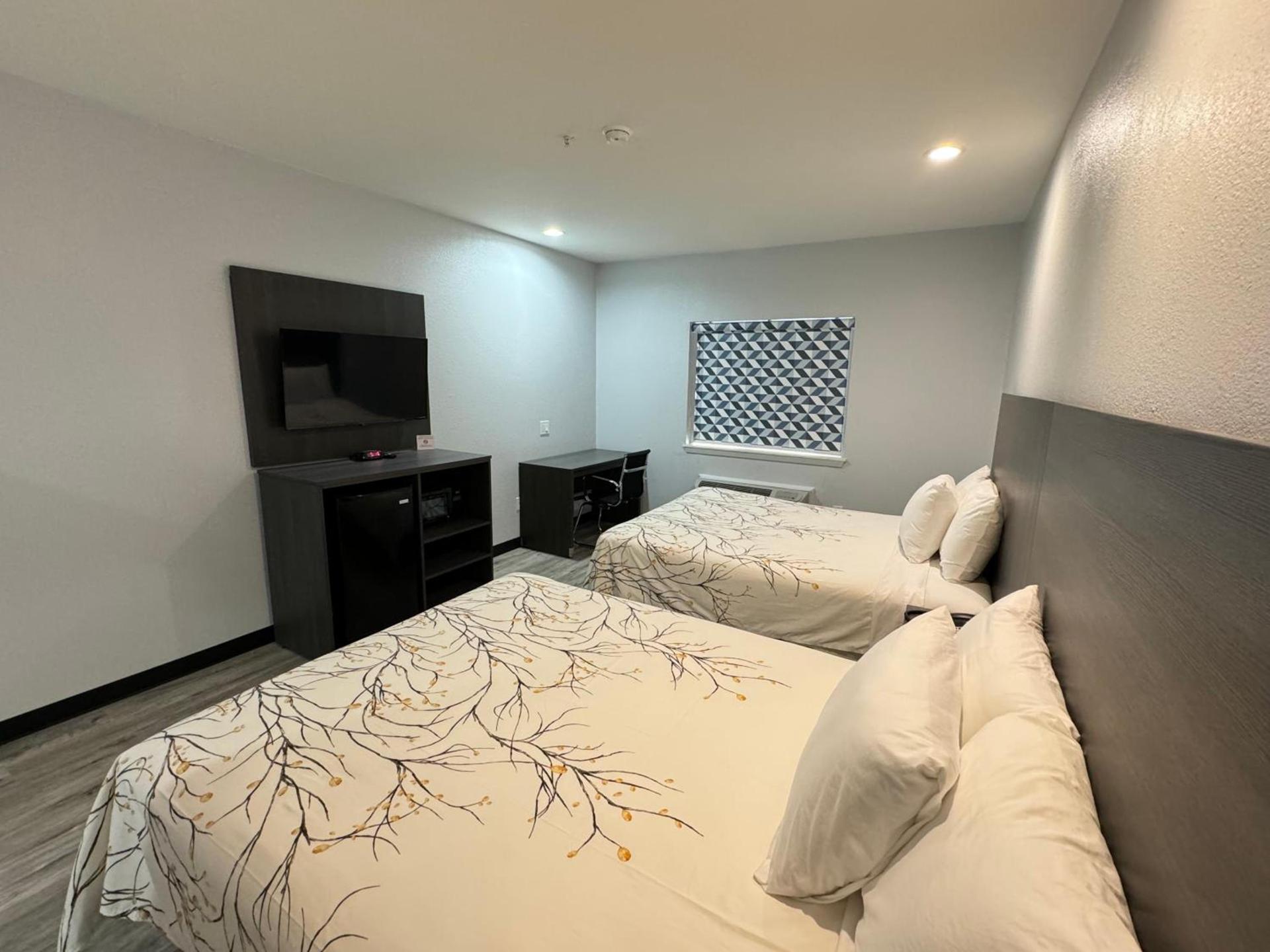 Americas Best Value Inn & Suites Haltom City Ft. Worth photo 33