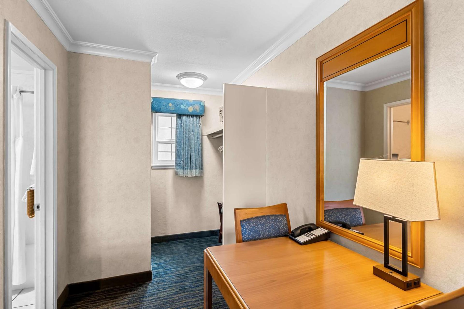 Best Western University Lodge photo 17