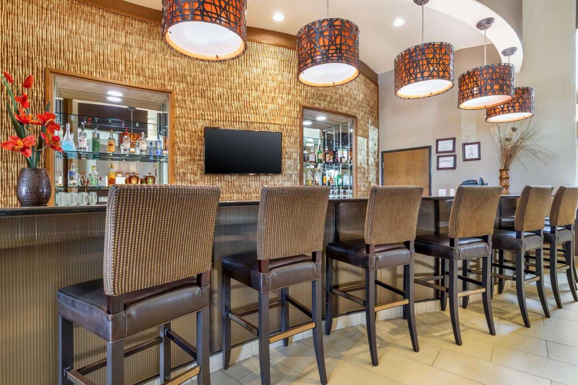 Best Western Plus Lackland Hotel and Suites. photo 5