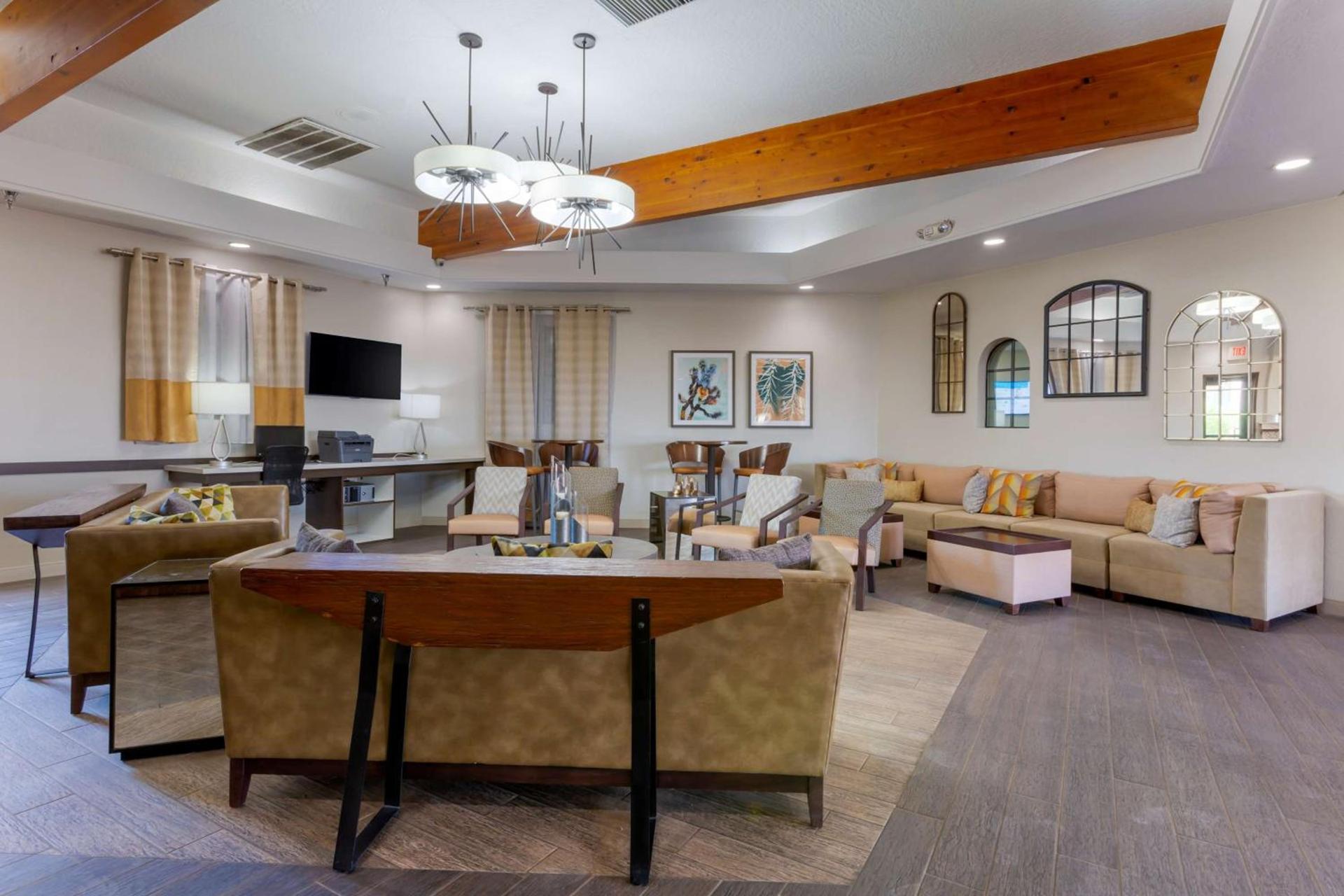 Best Western Phoenix Goodyear Inn photo 10