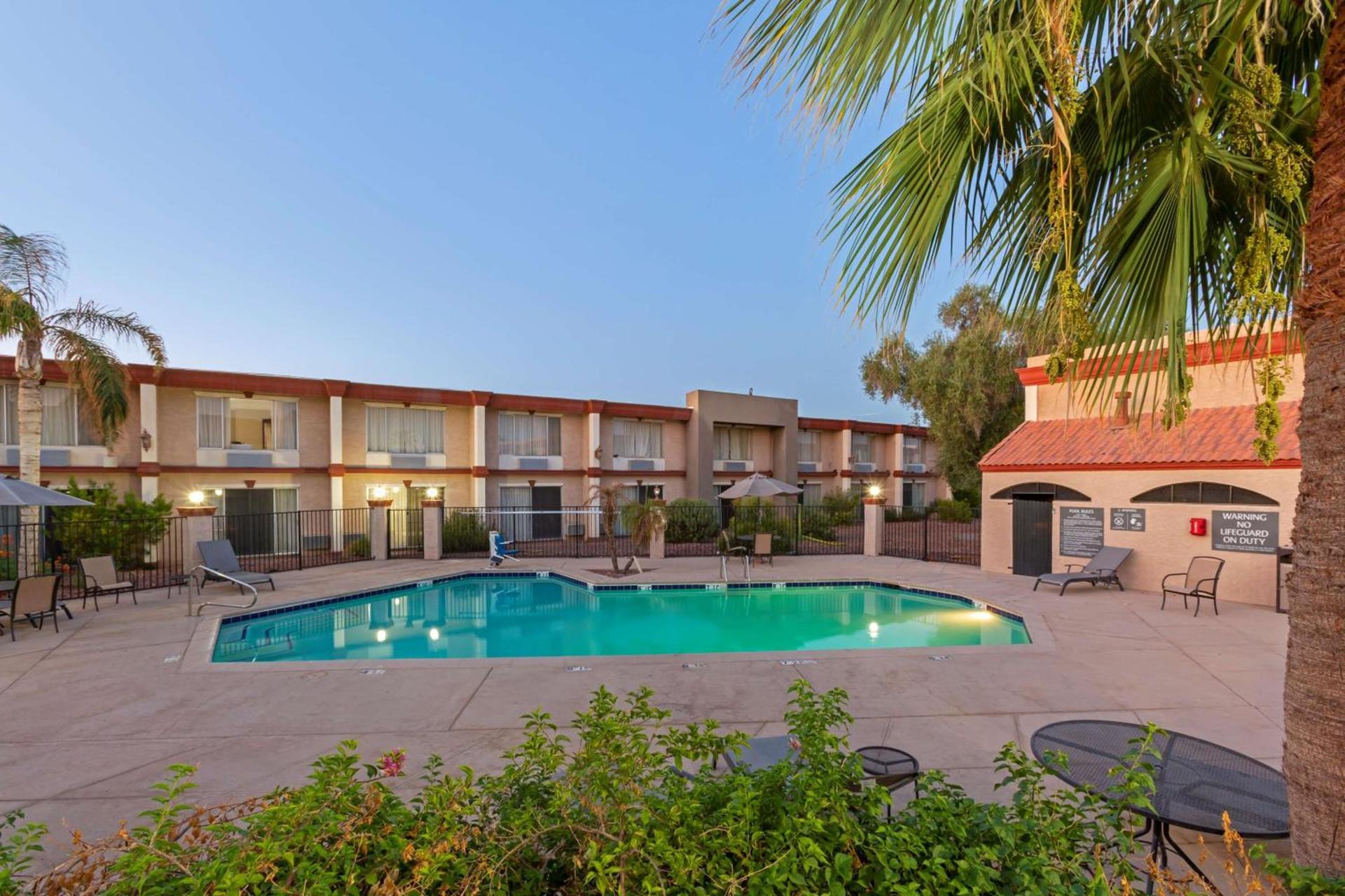 Best Western Phoenix Goodyear Inn photo 27