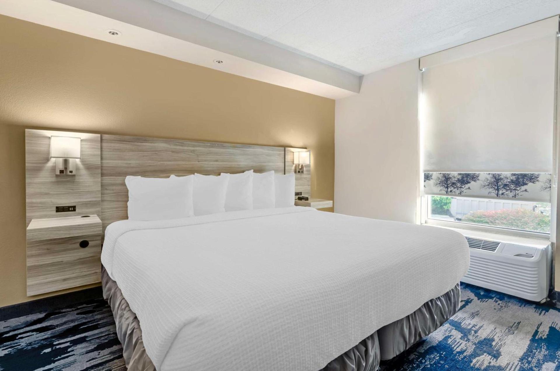 Best Western Plus Beckley Inn photo 44