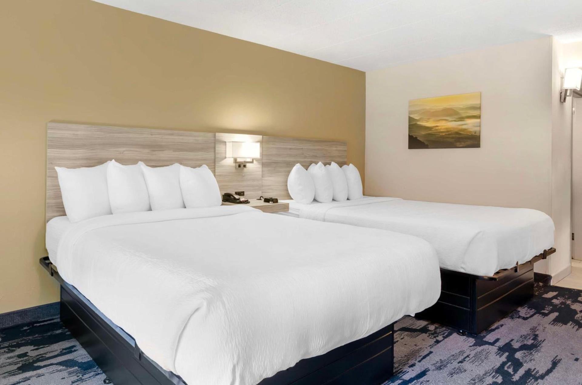 Best Western Plus Beckley Inn photo 32