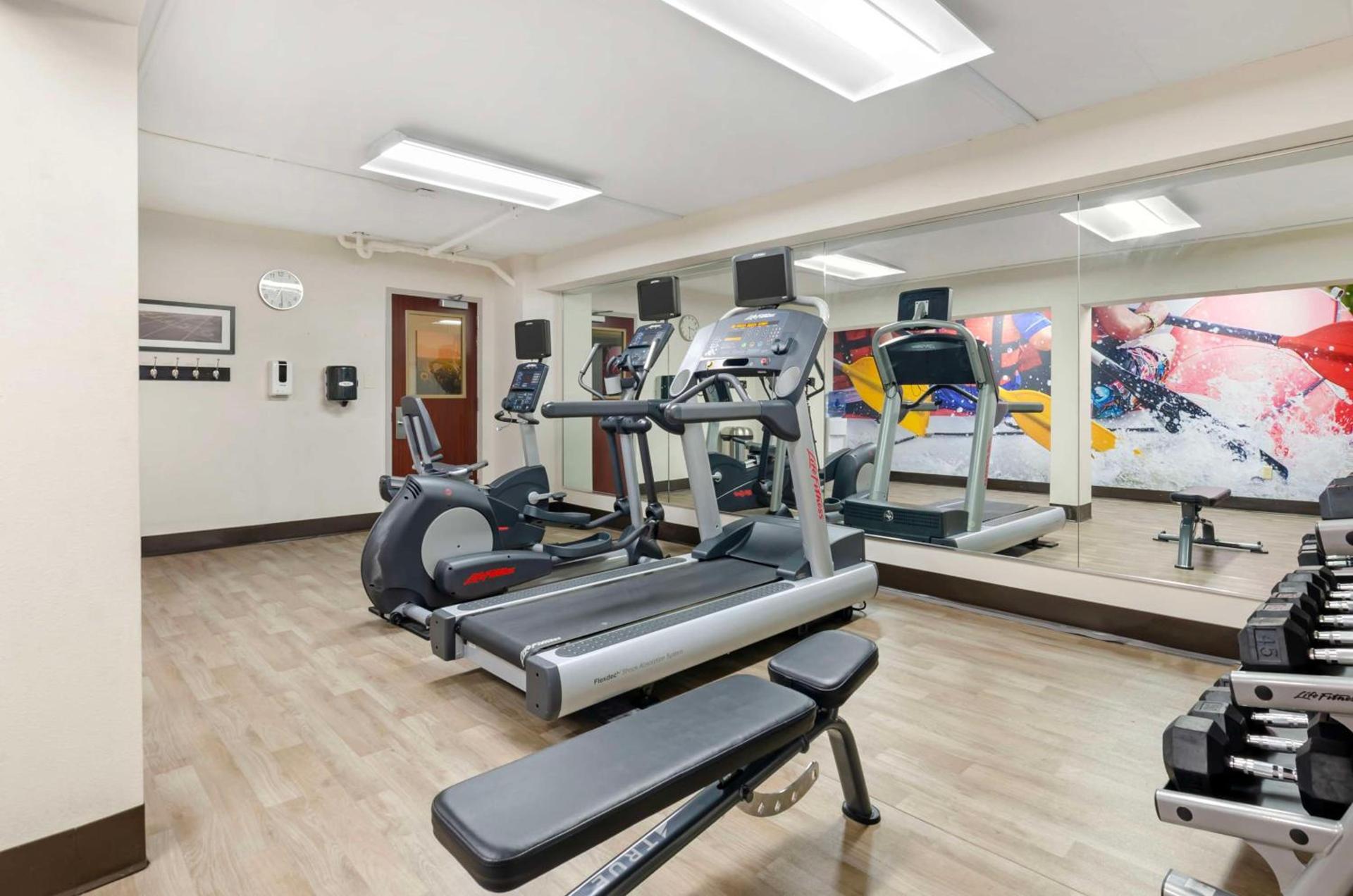 Best Western Plus Beckley Inn photo 42