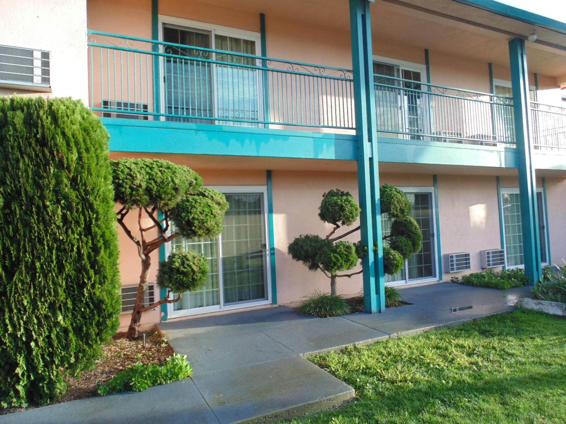 Inns of California Salinas photo 19
