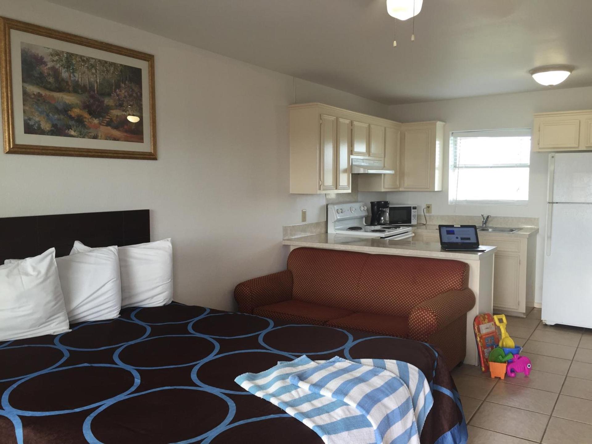 Port Isla Inn photo 28
