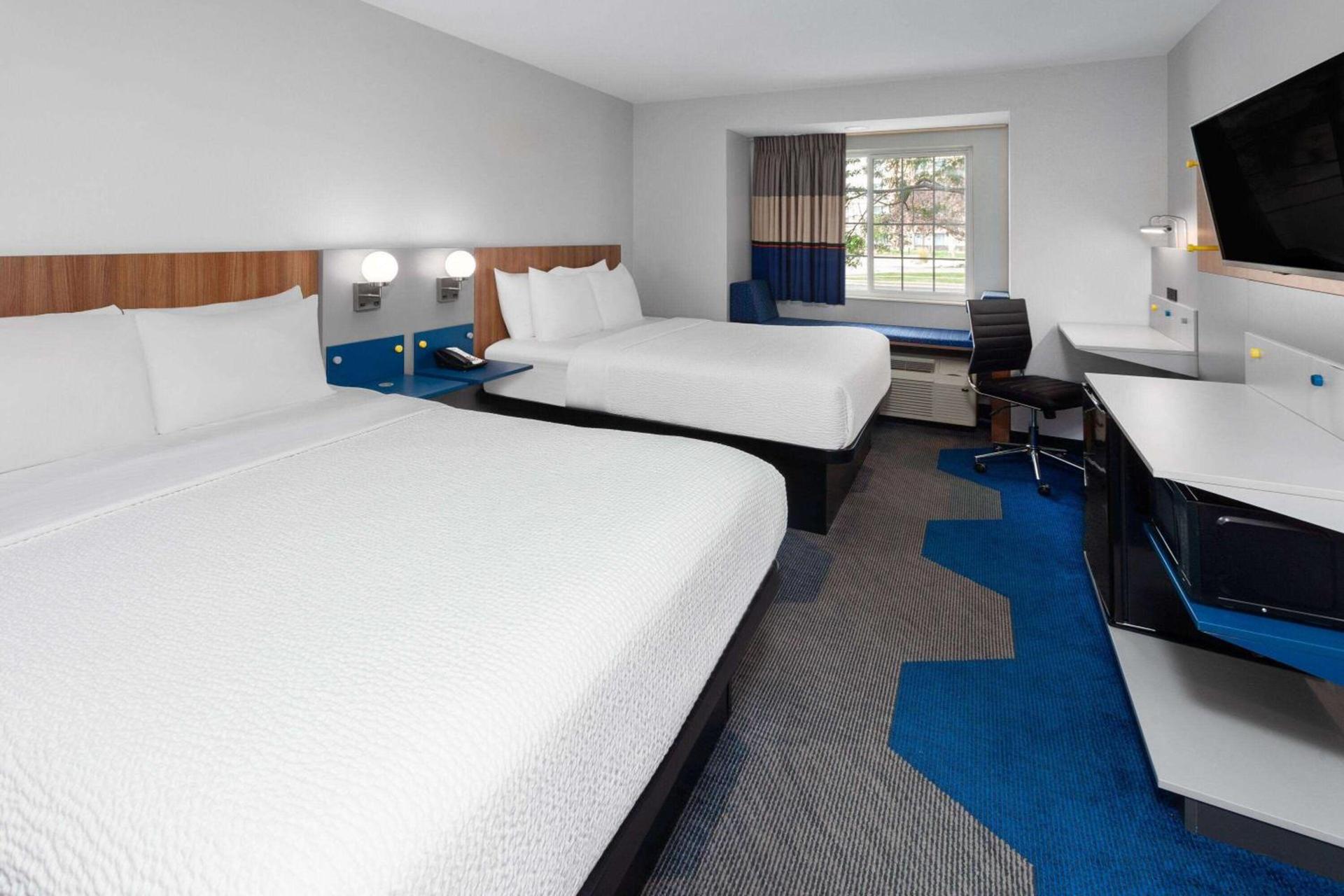 Microtel Inn by Wyndham Janesville photo 19