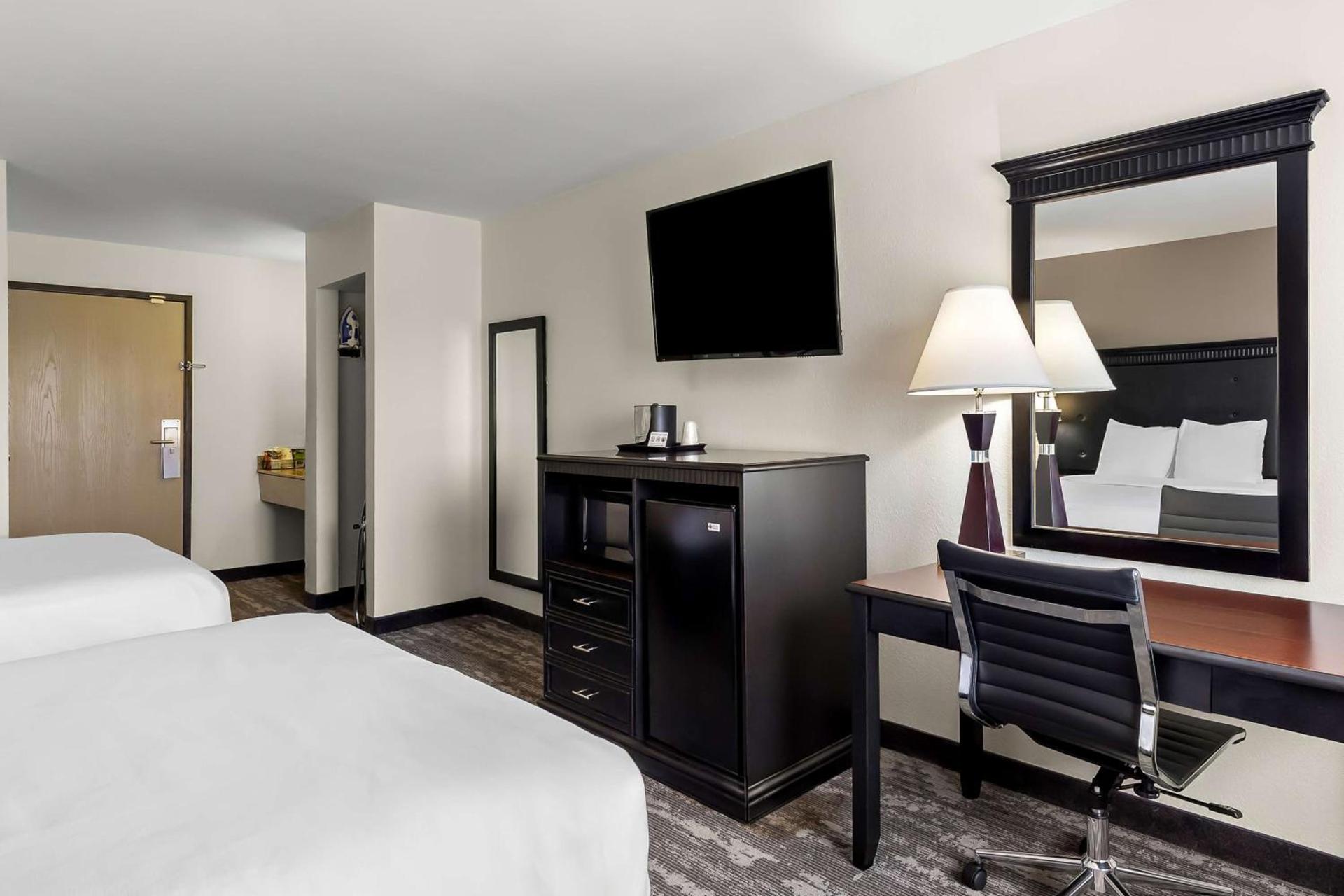 Best Western Saluki Inn photo 11