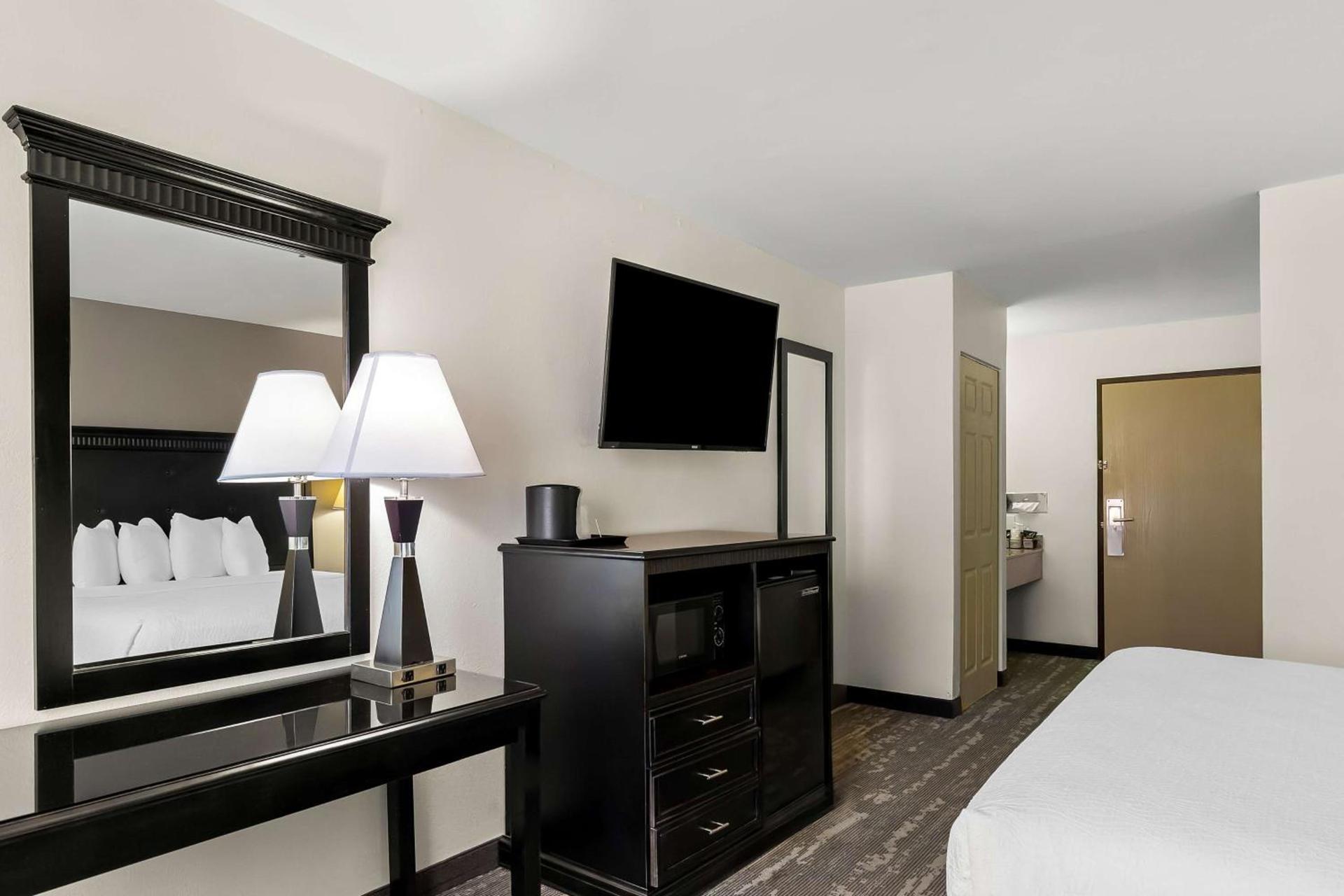 Best Western Saluki Inn photo 16