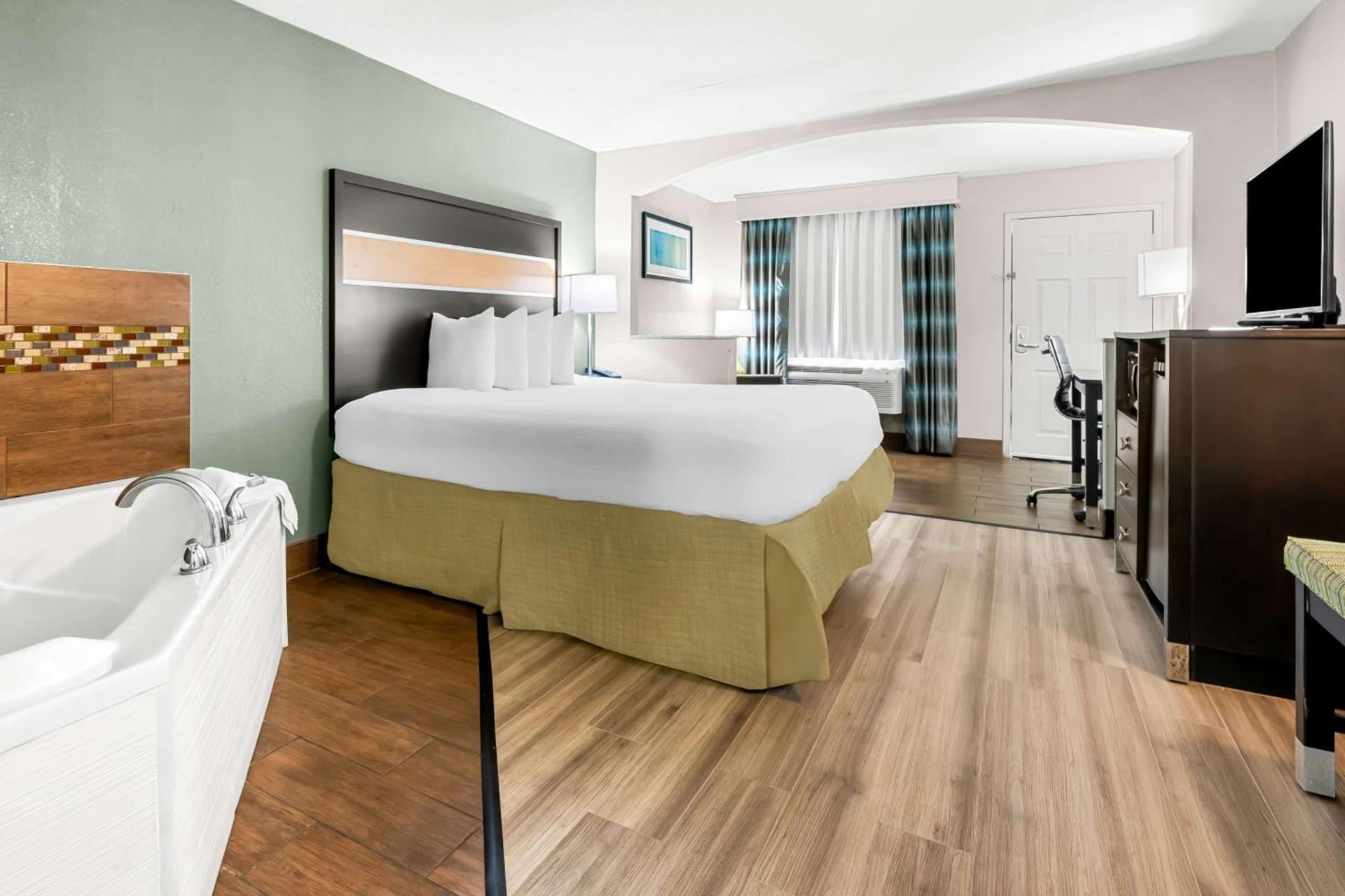 Best Western Executive Suites photo 5
