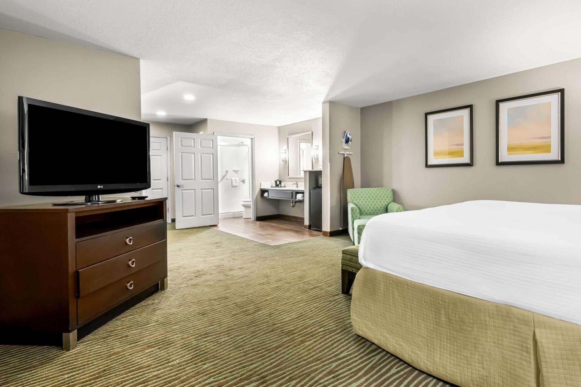 Best Western Executive Suites photo 7