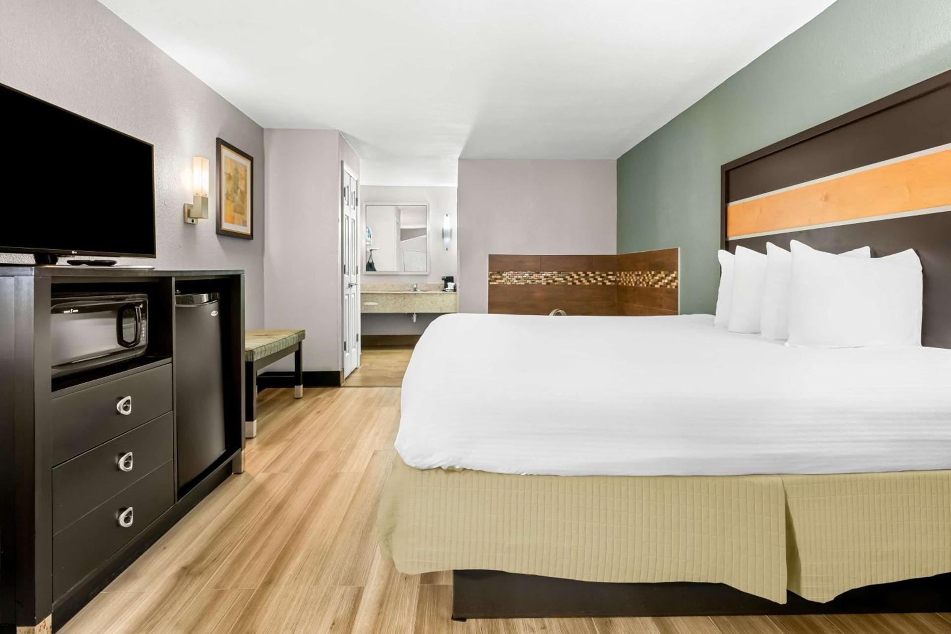Best Western Executive Suites photo 15