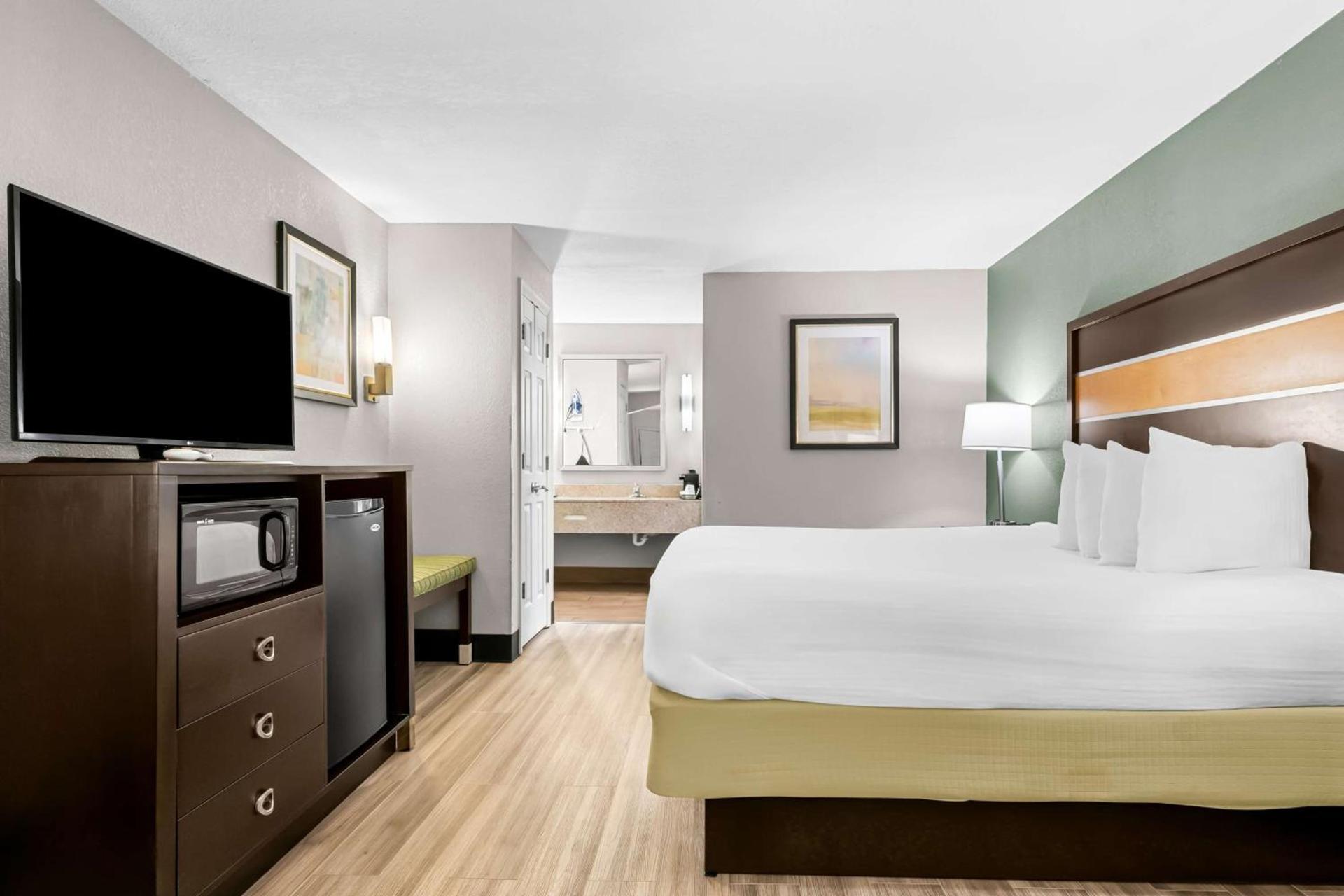 Best Western Executive Suites photo 21
