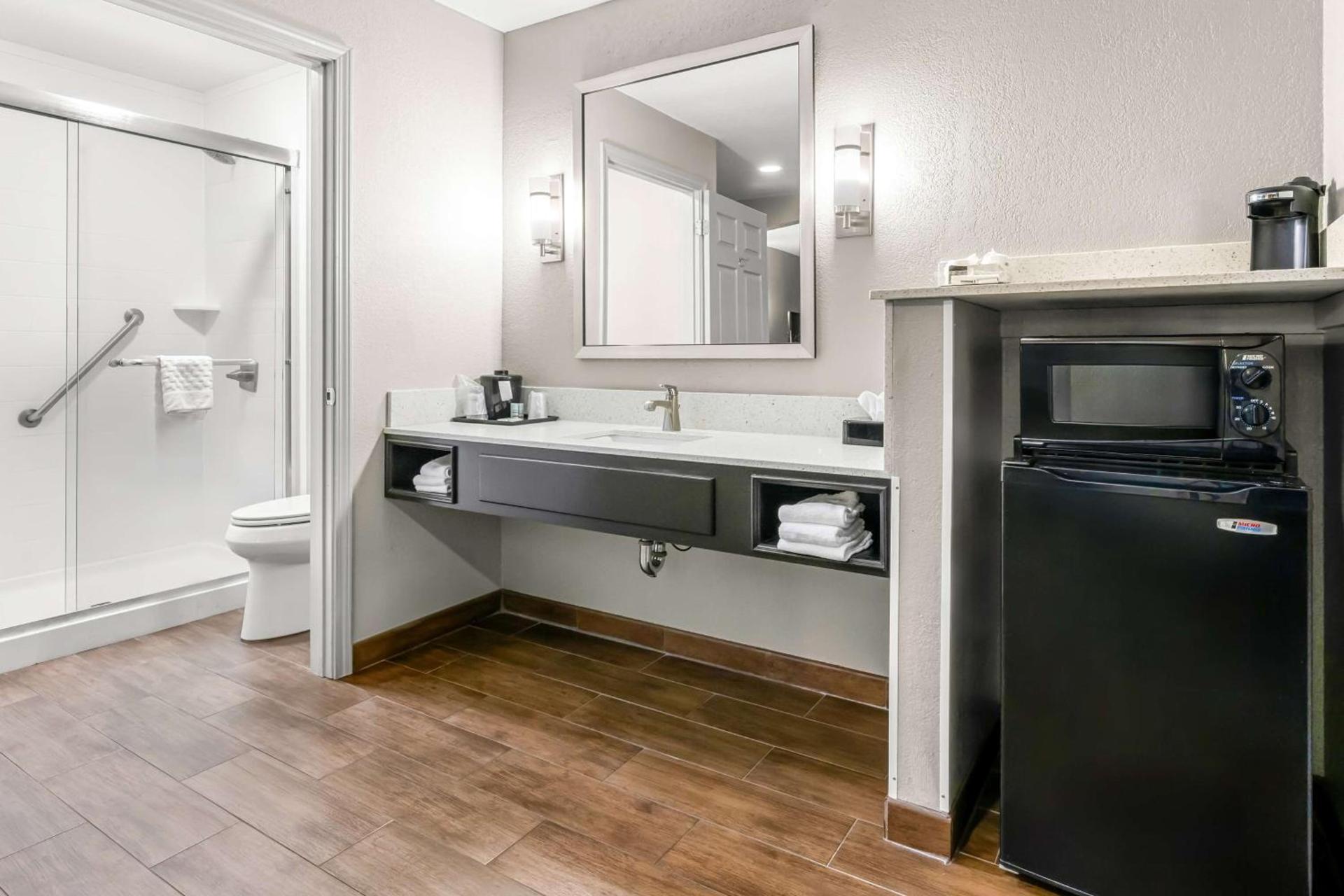 Best Western Executive Suites photo 23