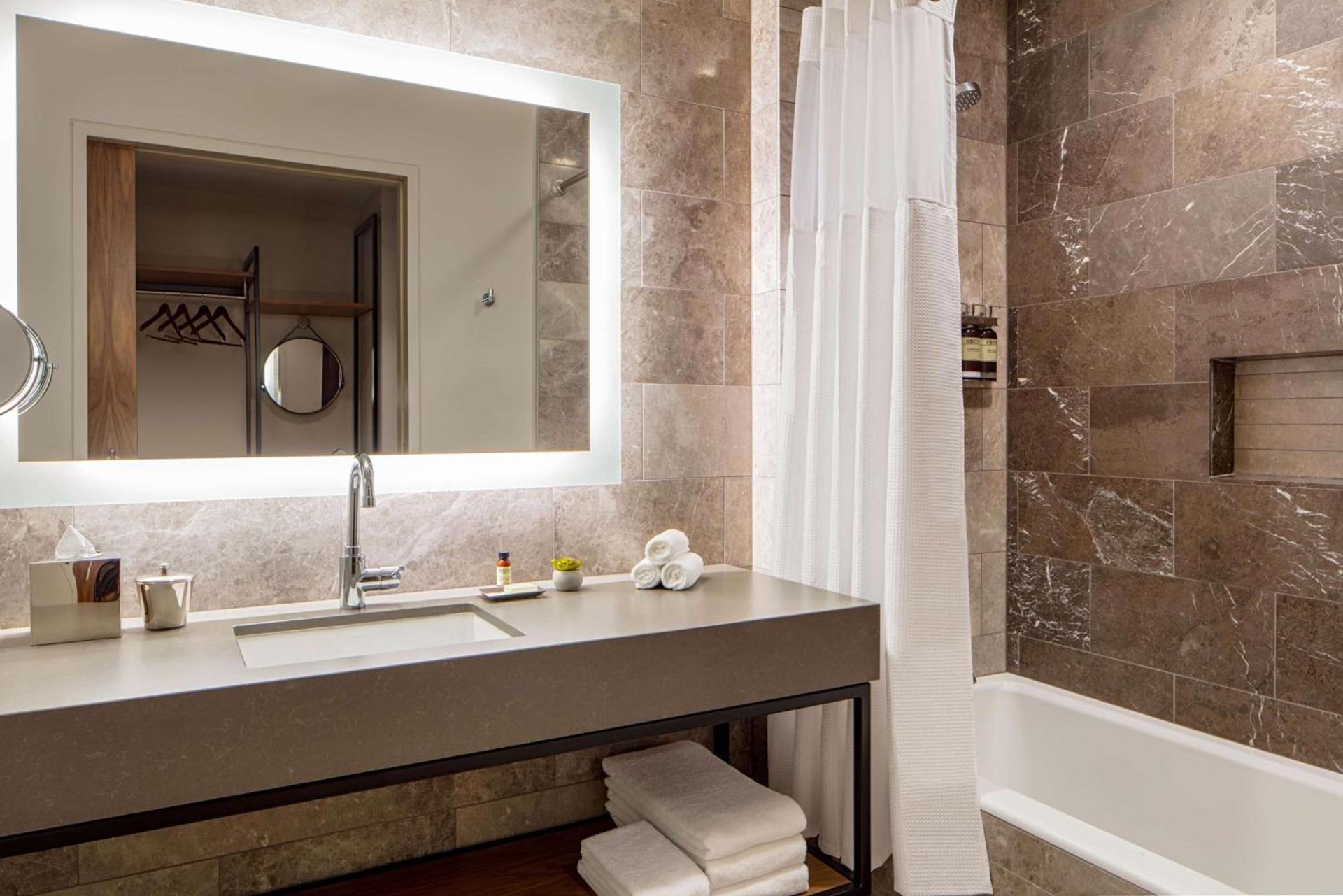 Hyatt Regency Lake Washington at Seattle's Southport photo 23