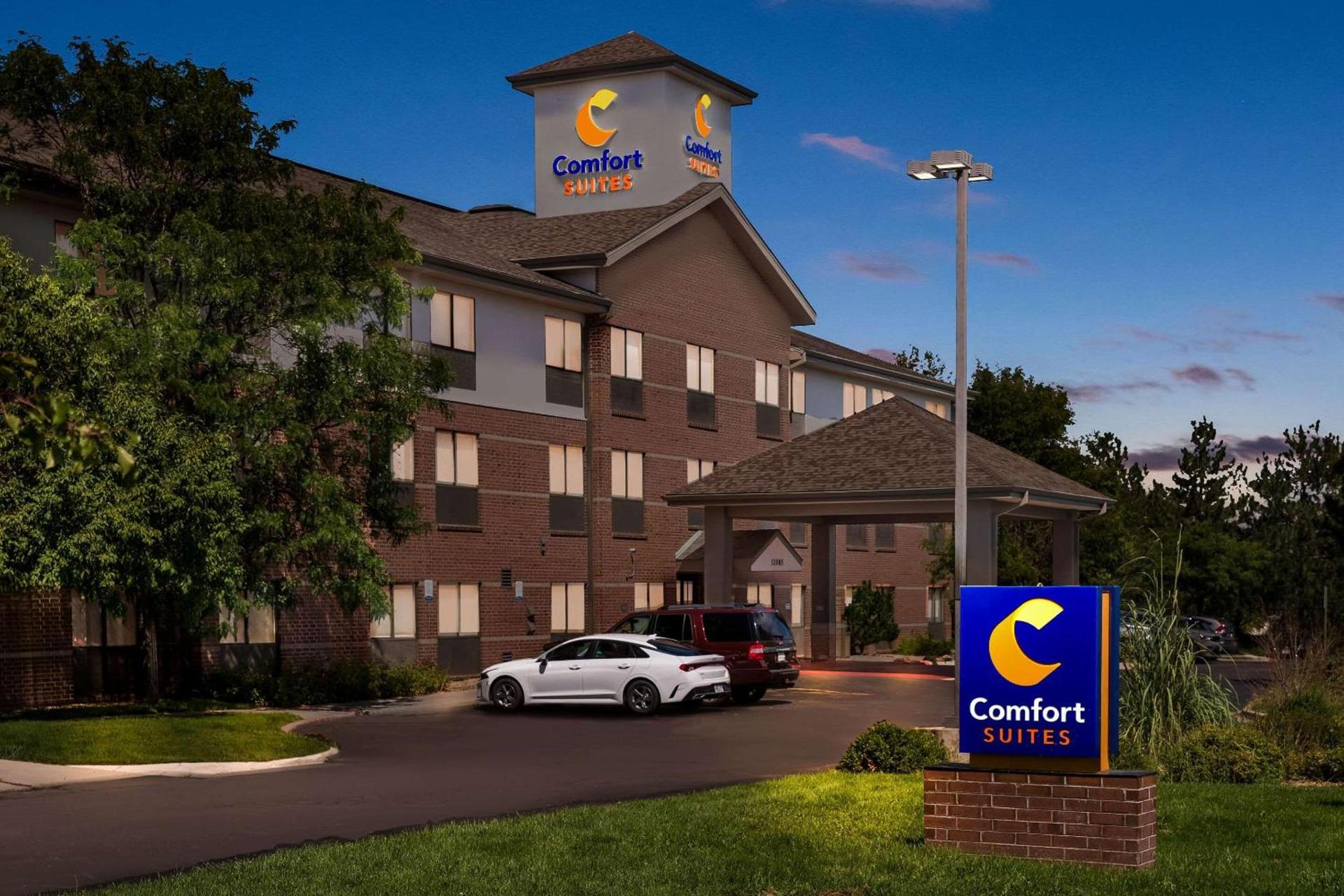 Comfort Suites Denver North - Westminster photo 3