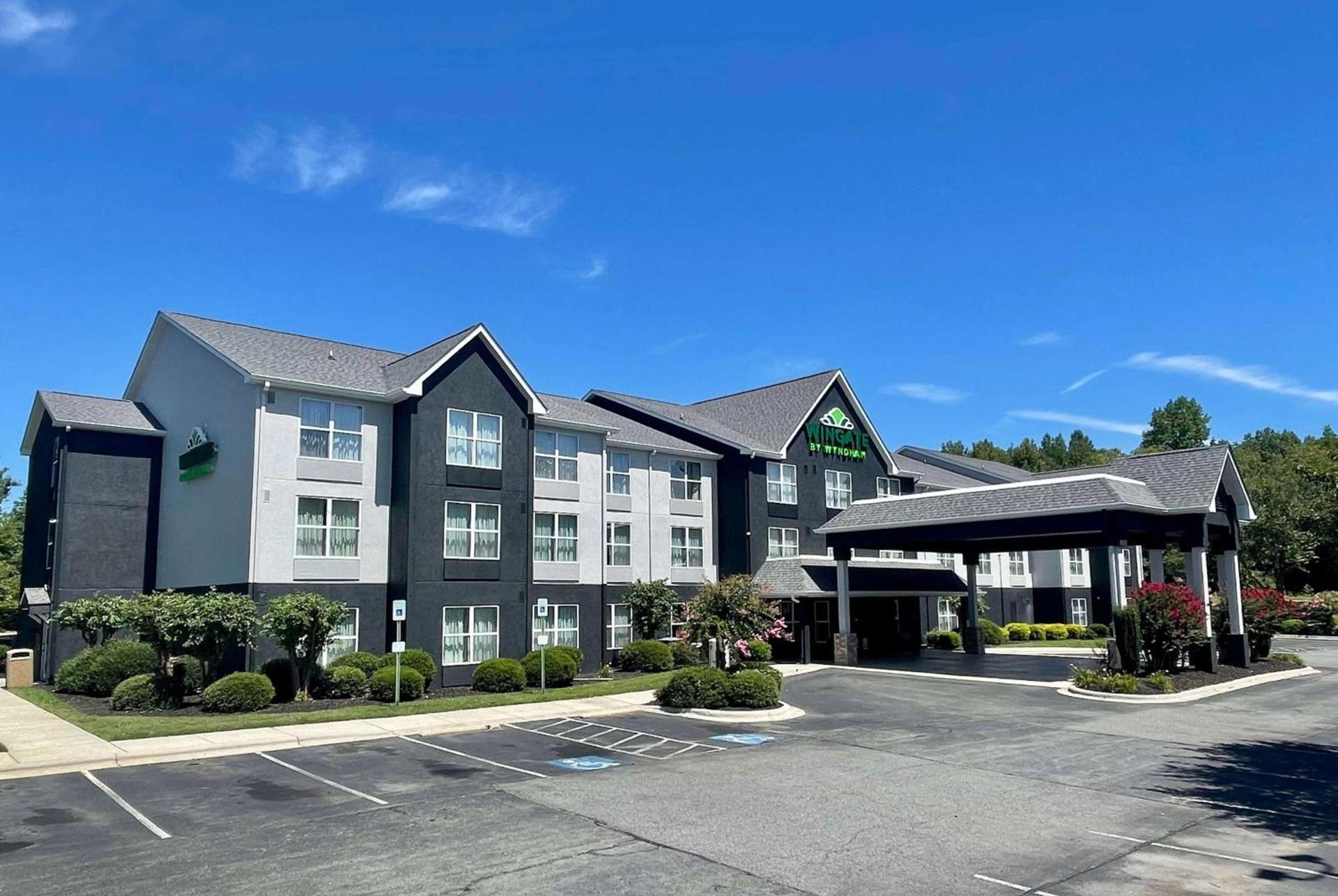 Wingate by Wyndham Matthews - Charlotte — hotel in Matthews