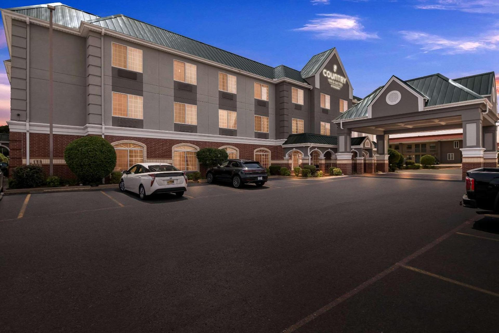 Country Inn & Suites by Radisson, Hot Springs, AR photo 4