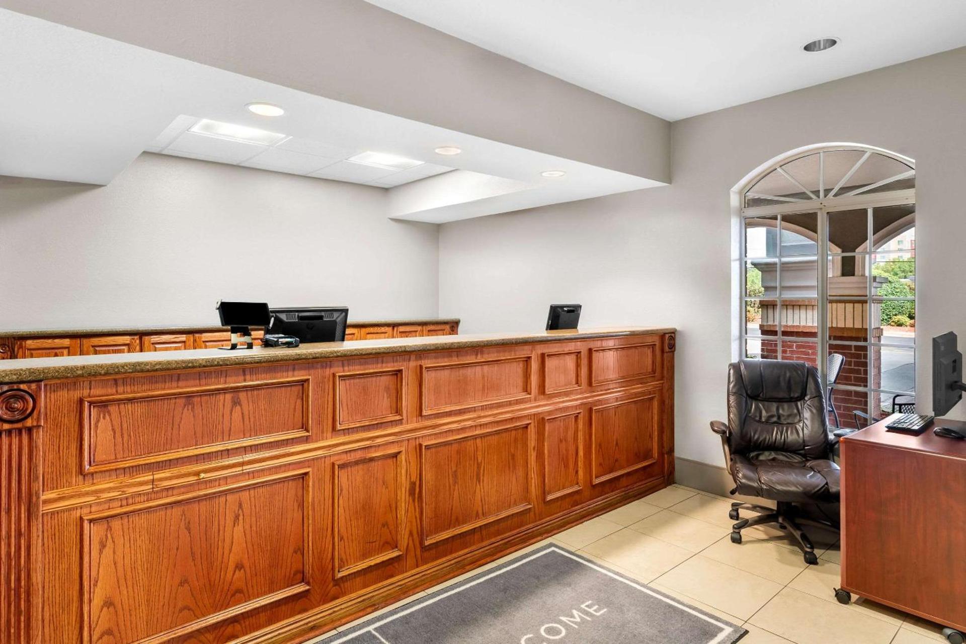 Country Inn & Suites by Radisson, Hot Springs, AR photo 6