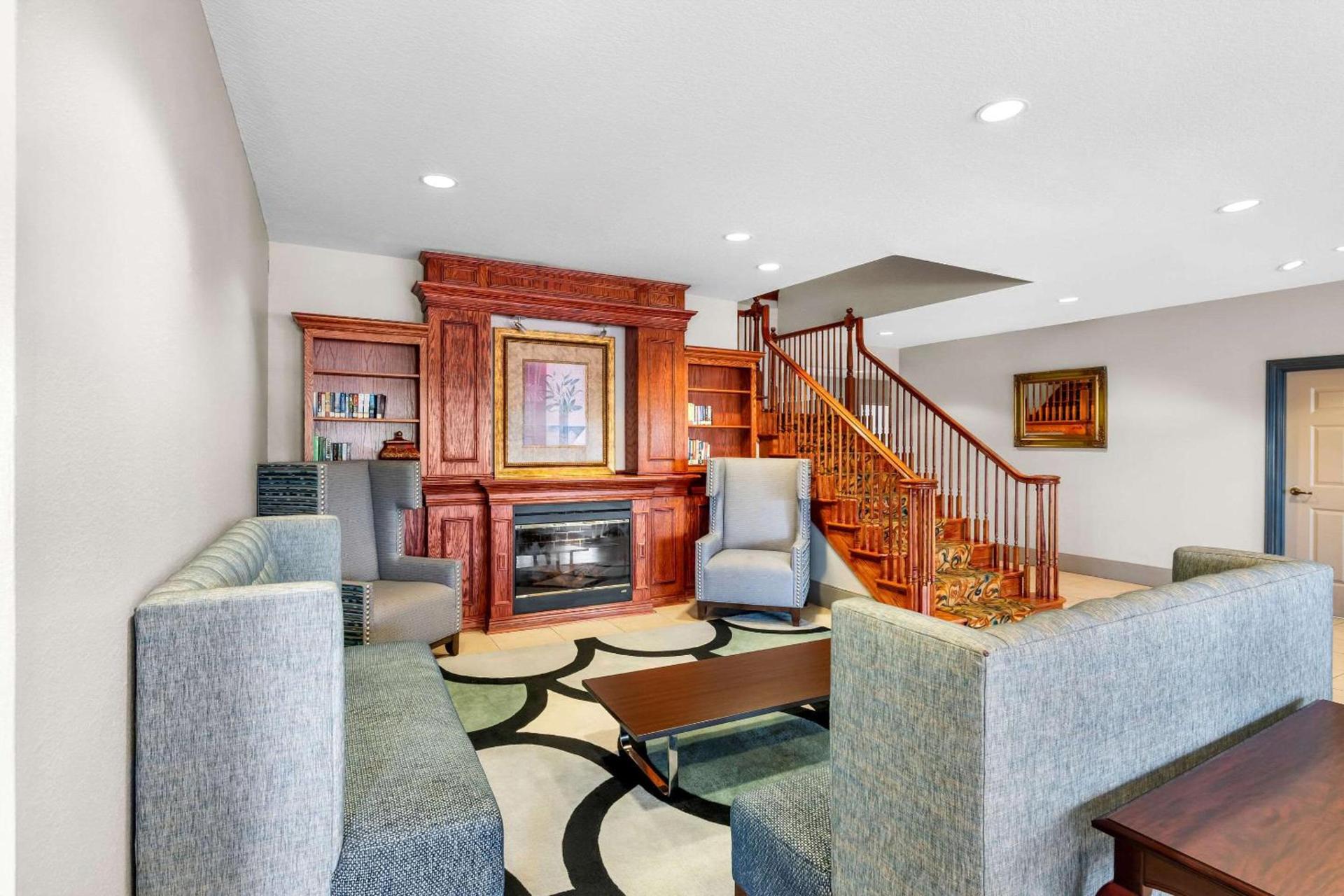 Country Inn & Suites by Radisson, Hot Springs, AR photo 8
