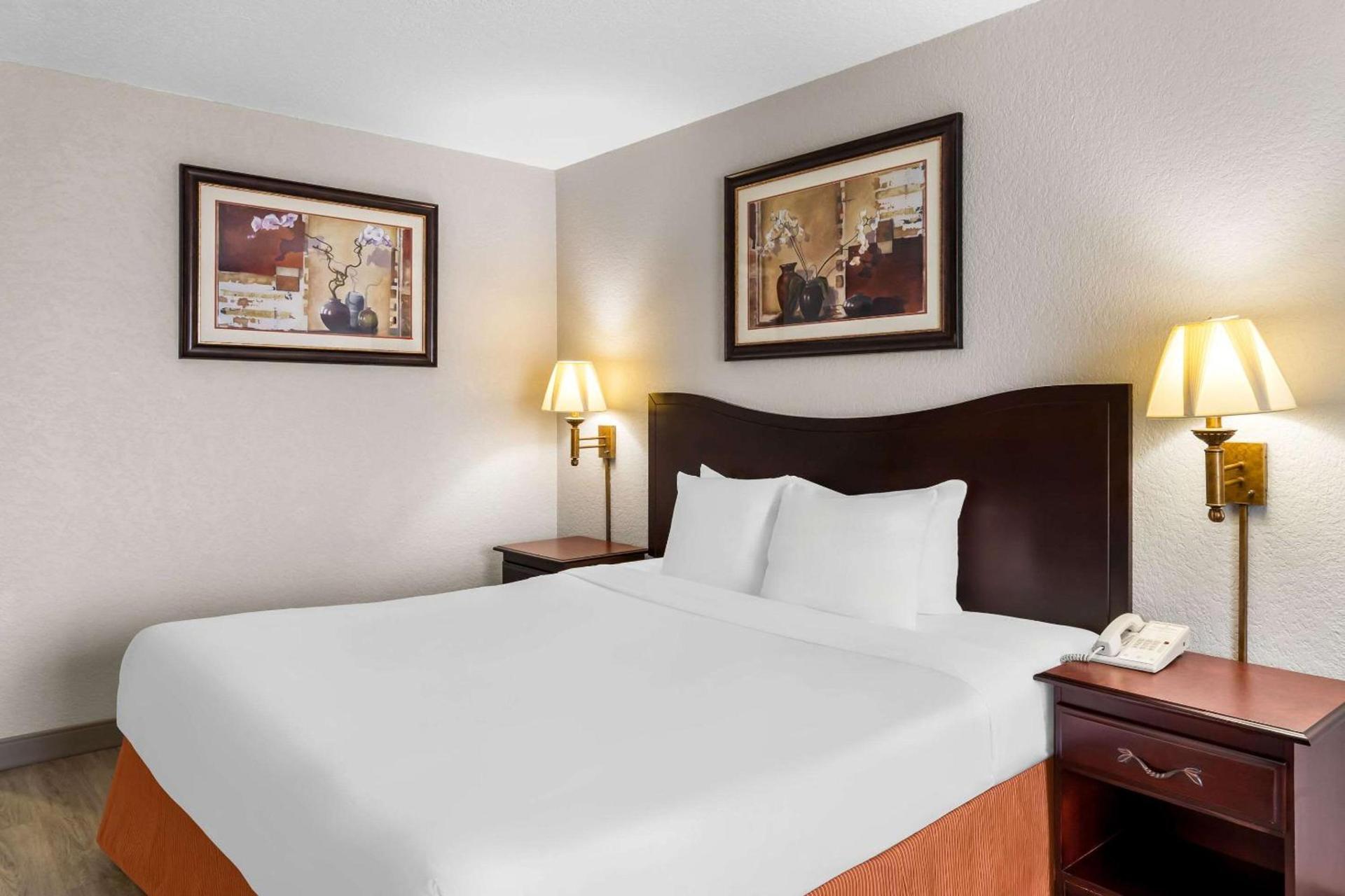 Country Inn & Suites by Radisson, Hot Springs, AR photo 18