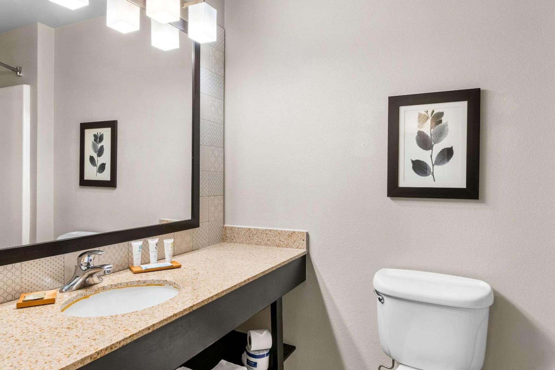 Country Inn & Suites by Radisson, Hot Springs, AR photo 20