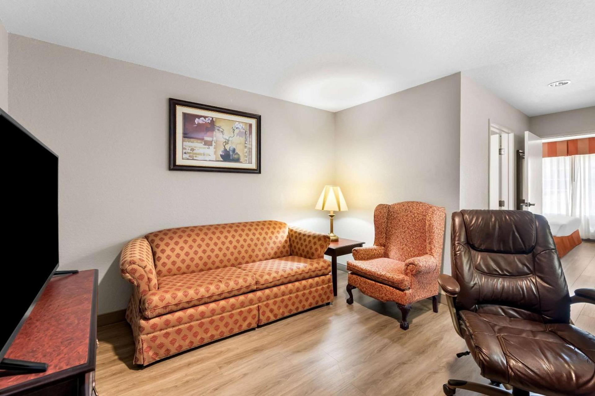 Country Inn & Suites by Radisson, Hot Springs, AR photo 31