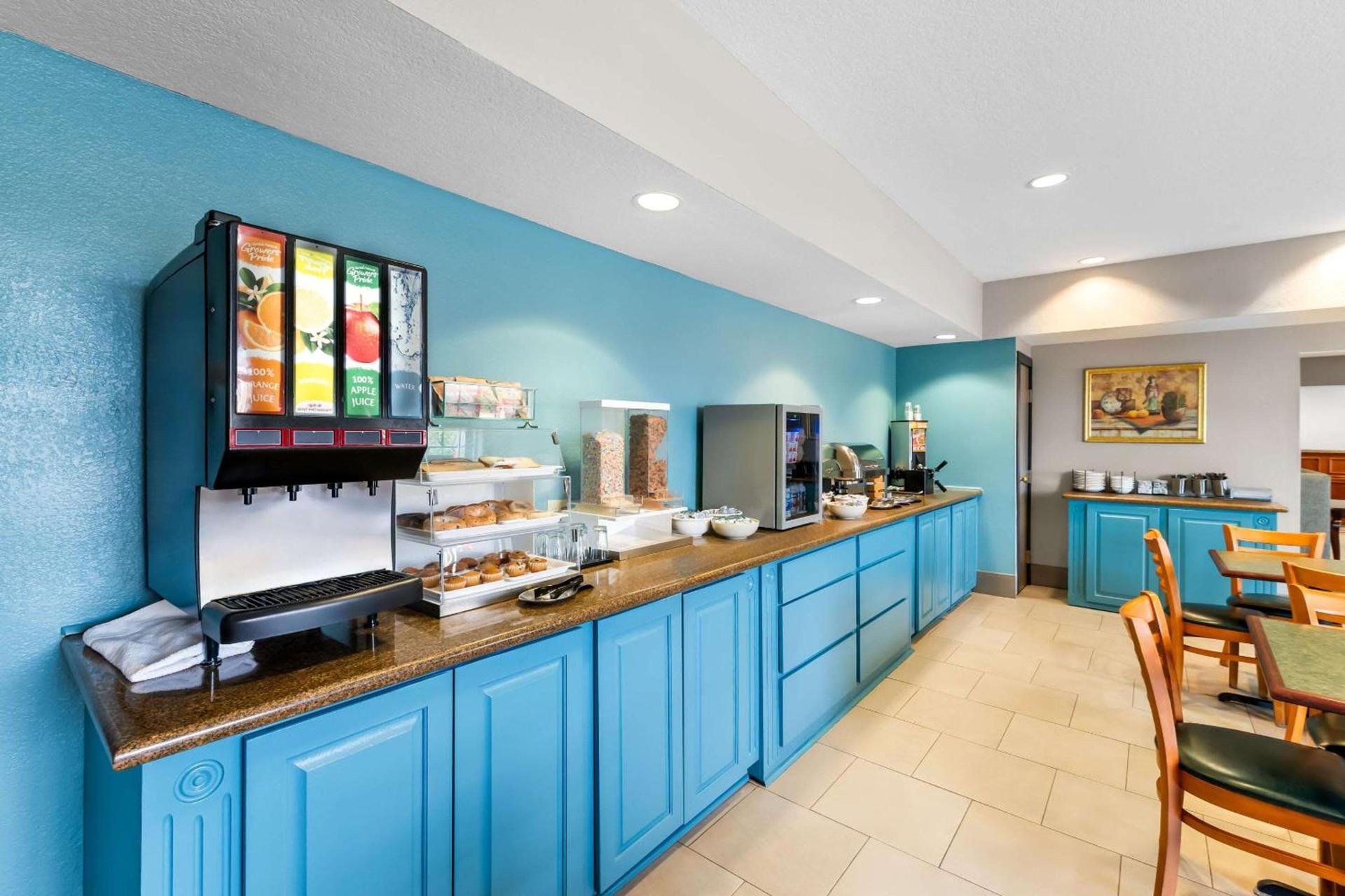 Country Inn & Suites by Radisson, Hot Springs, AR photo 39