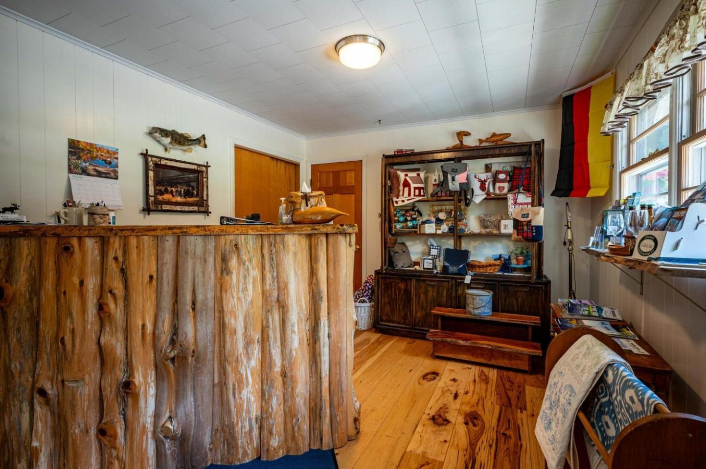 Sandy Point Motel photo 17