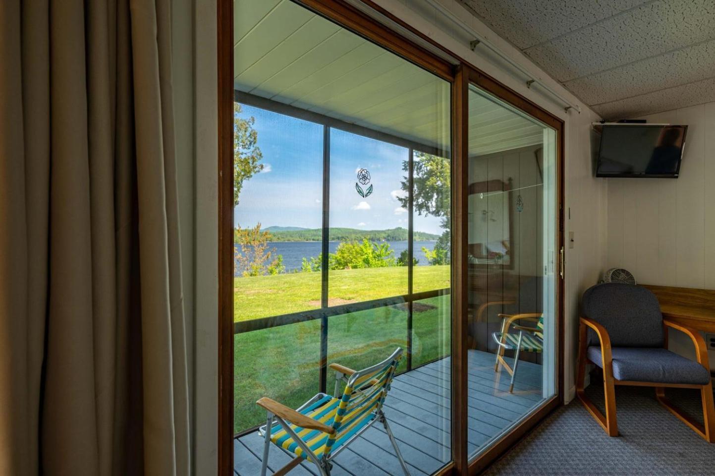 Sandy Point Motel photo 42