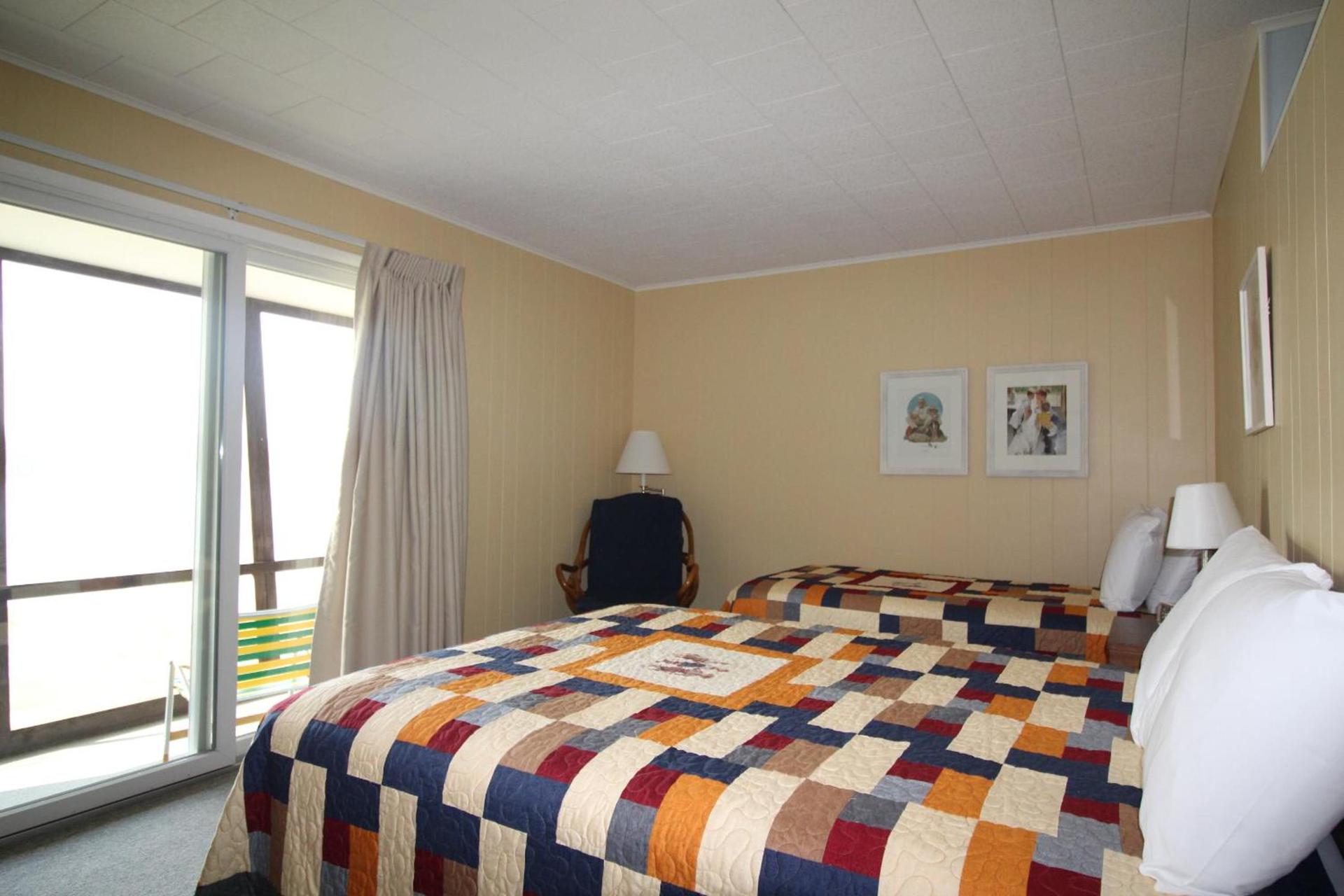 Sandy Point Motel photo 30