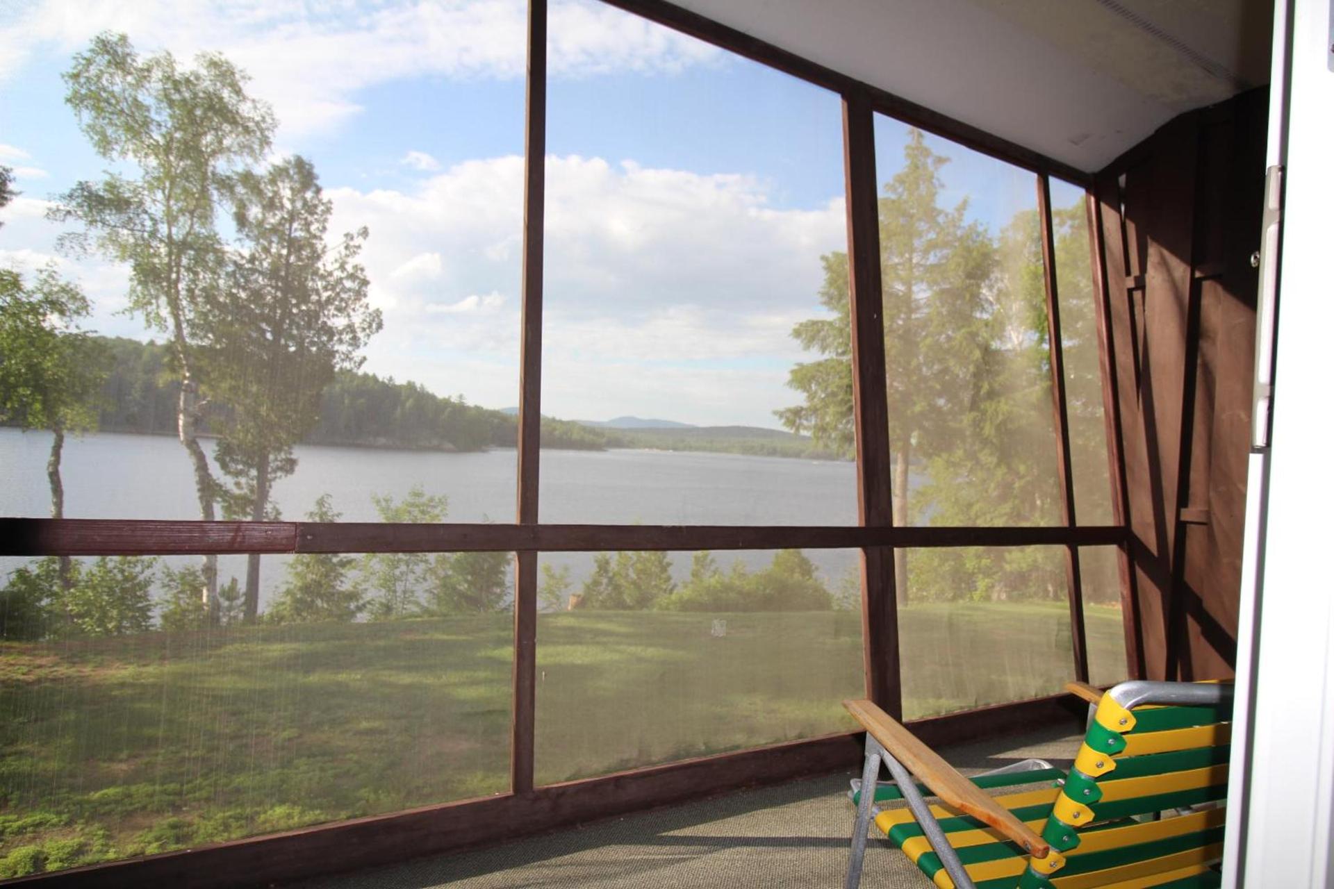 Sandy Point Motel photo 3