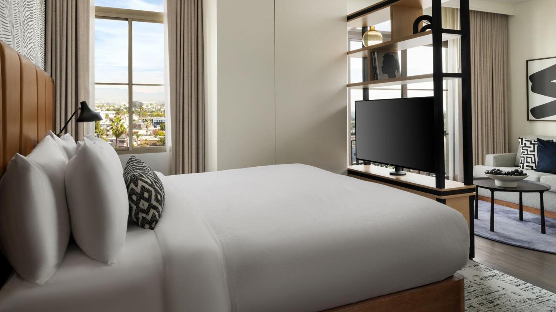 Burton House, Beverly Hills, A Tribute Portfolio Hotel photo 20